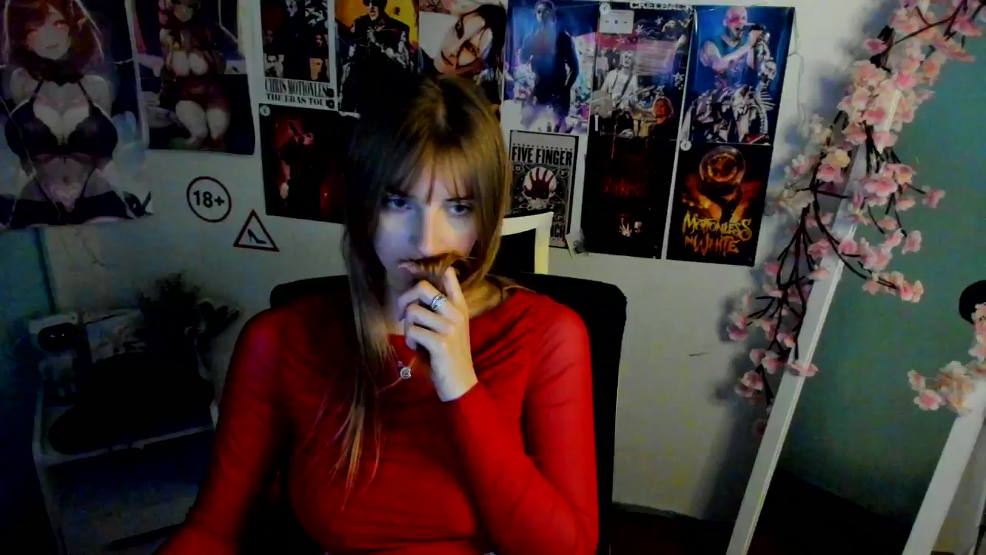 Gallery image thumbnail from Lisa_Star_'s myfreecams stream on, 11/24/2025, 17:30 image 10 of 20