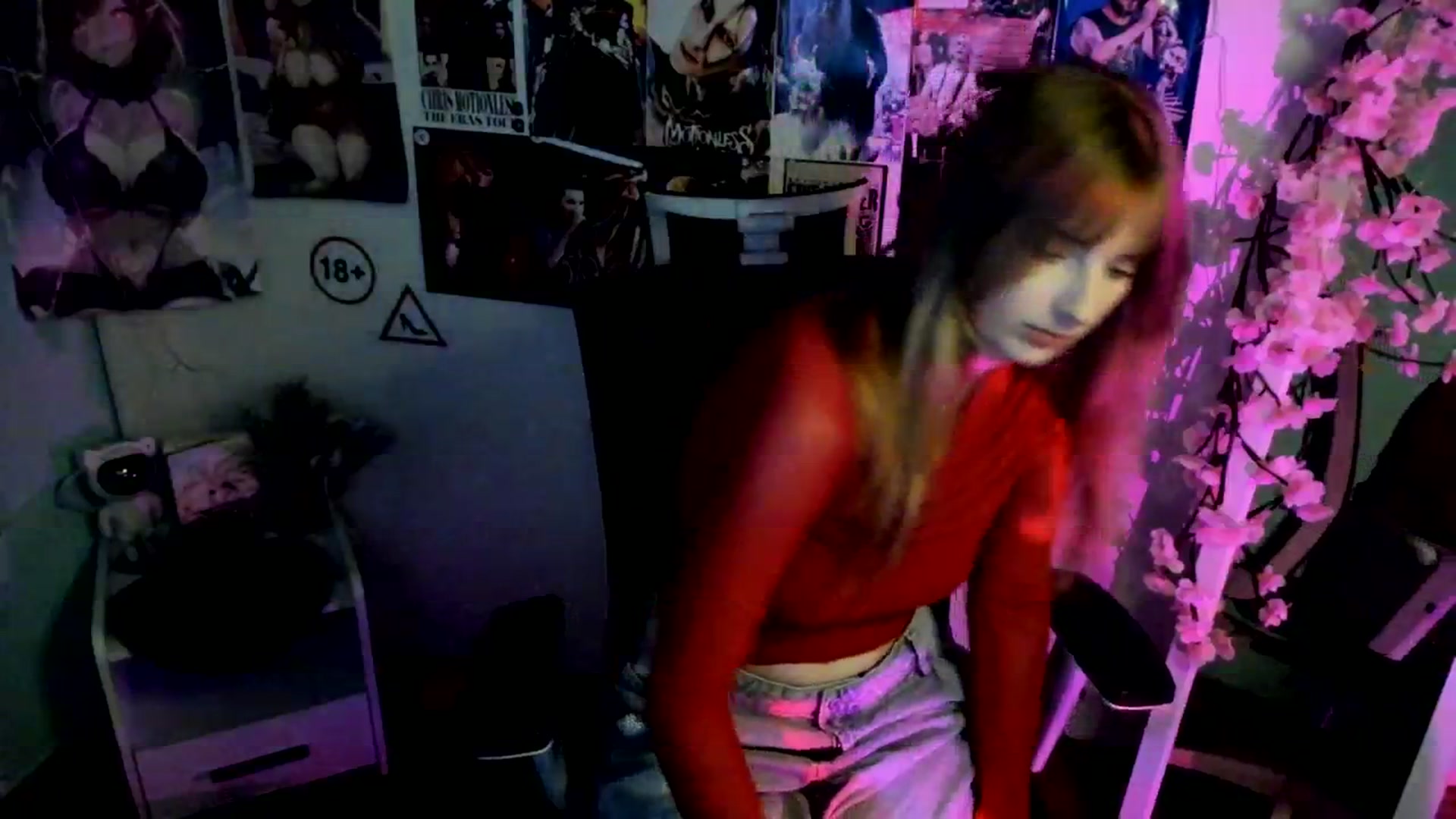 Gallery image thumbnail from Lisa_Star_'s myfreecams stream on, 11/26/2025, 18:05 image 16 of 20