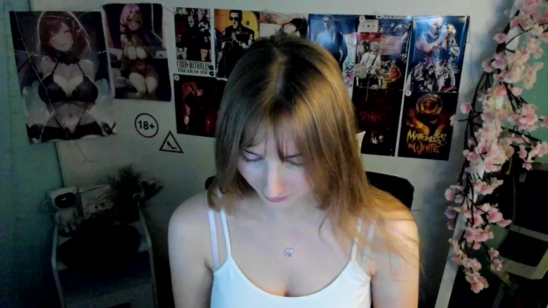 Gallery image thumbnail from Lisa_Star_'s myfreecams stream on, 11/27/2025, 18:56 image 19 of 20