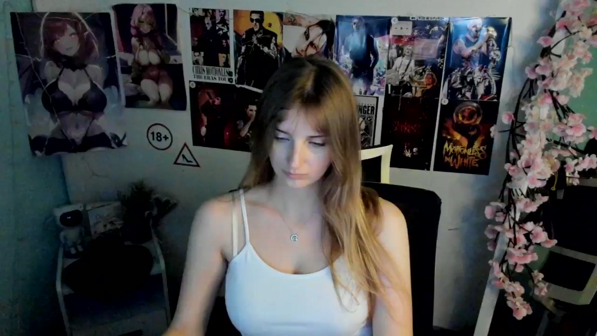 Gallery image thumbnail from Lisa_Star_'s myfreecams stream on, 11/27/2025, 18:56 image 17 of 20