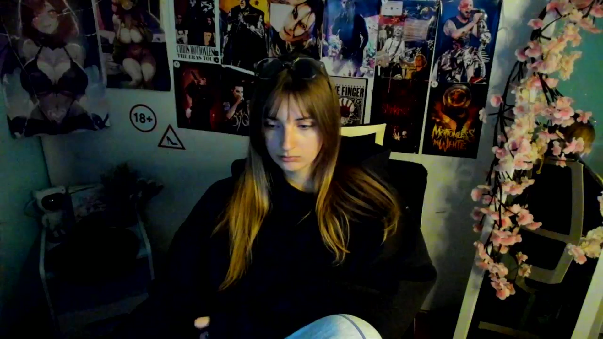 Gallery image thumbnail from Lisa_Star_'s myfreecams stream on, 11/29/2025, 15:02 image 8 of 20