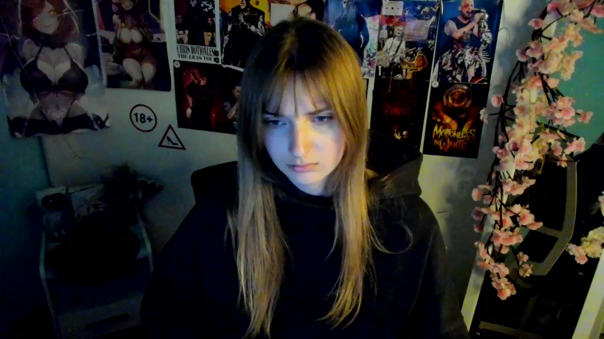 Gallery image thumbnail from Lisa_Star_'s myfreecams stream on, 11/29/2025, 15:02 image 15 of 20