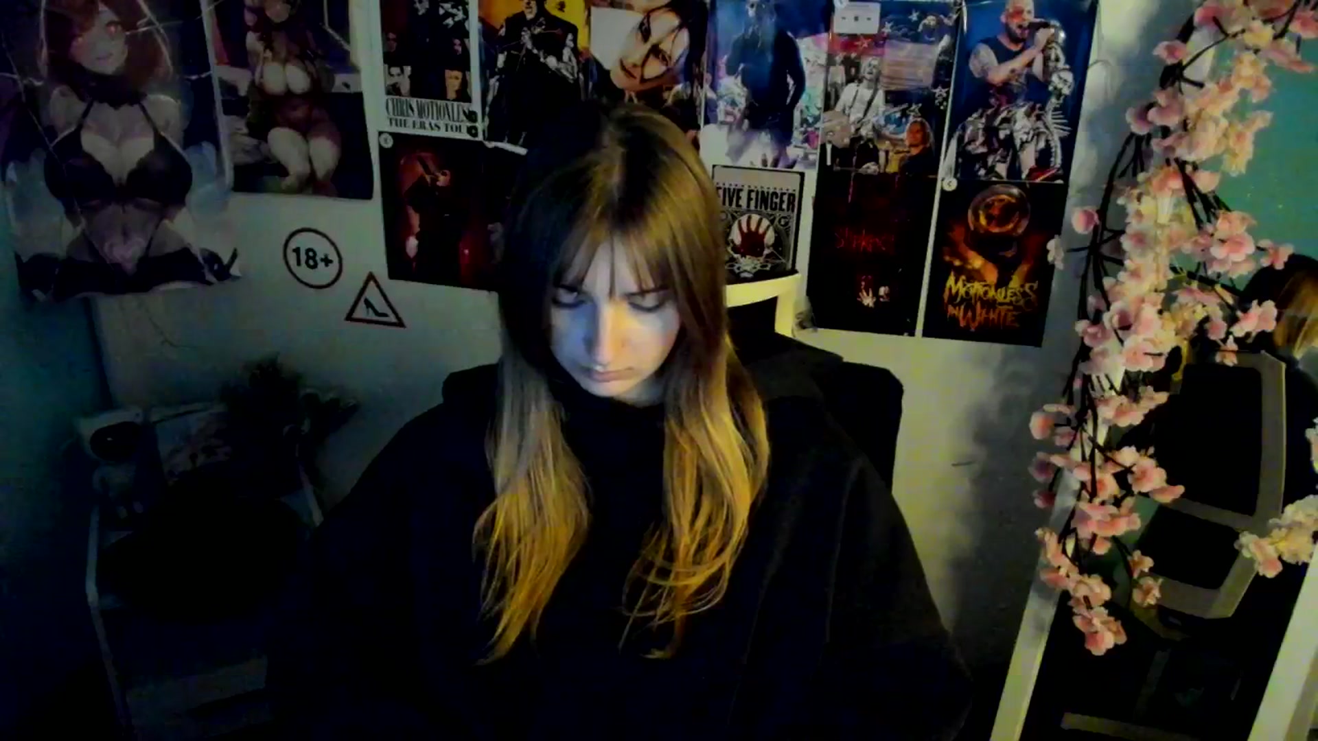Gallery image thumbnail from Lisa_Star_'s myfreecams stream on, 11/29/2025, 15:02 image 17 of 20