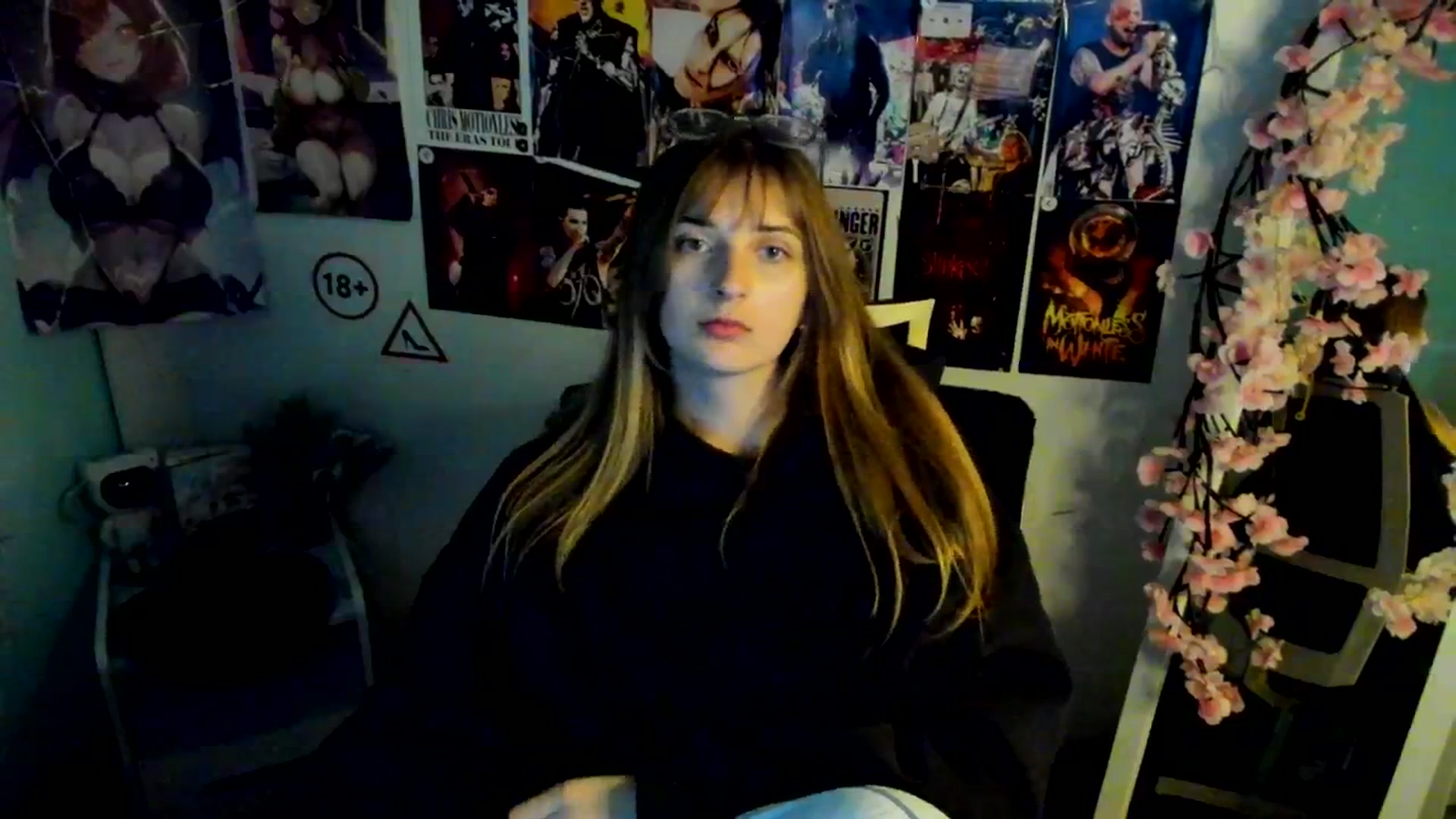 Gallery image thumbnail from Lisa_Star_'s myfreecams stream on, 11/29/2025, 15:02 image 6 of 20