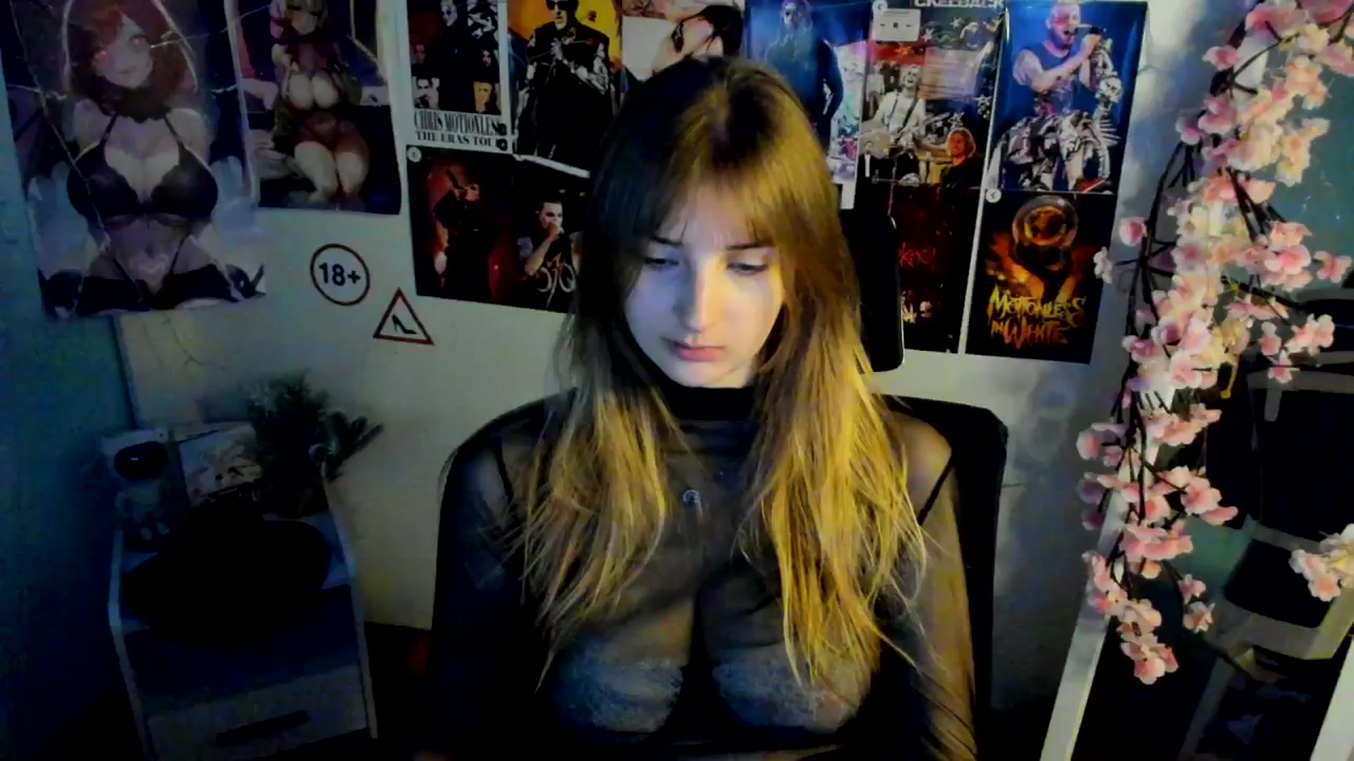Gallery image thumbnail from Lisa_Star_'s myfreecams stream on, 11/30/2025, 07:20 image 12 of 20