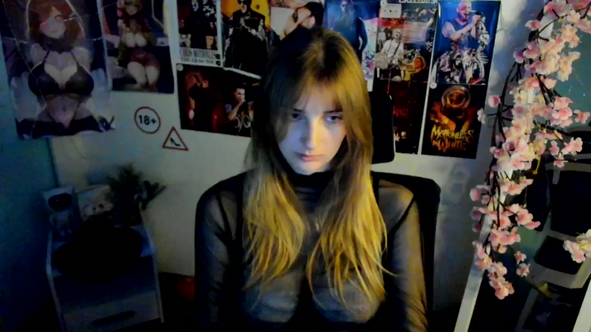 Gallery image thumbnail from Lisa_Star_'s myfreecams stream on, 11/30/2025, 07:20 image 18 of 20