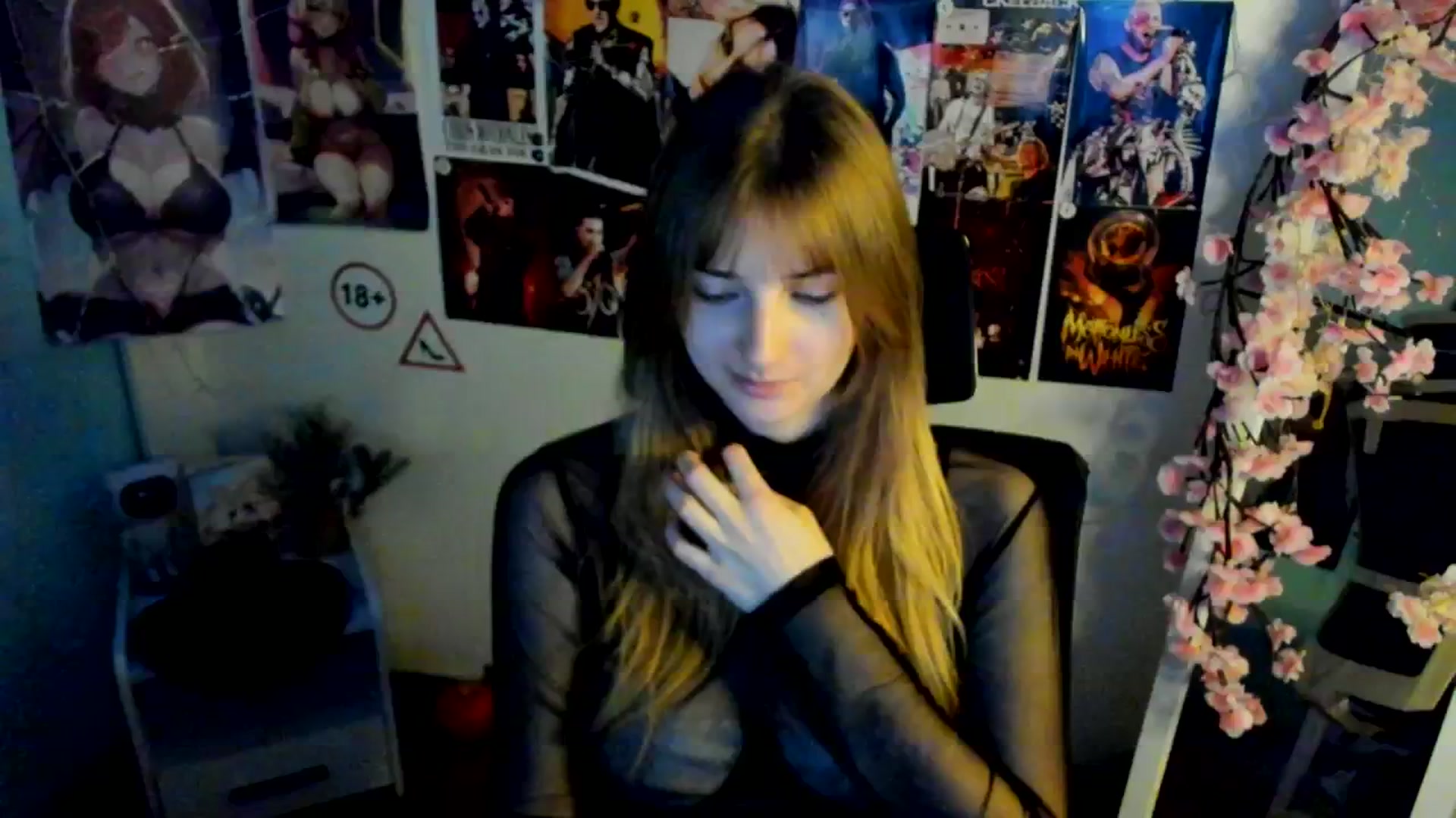 Gallery image thumbnail from Lisa_Star_'s myfreecams stream on, 11/30/2025, 07:20 image 17 of 20