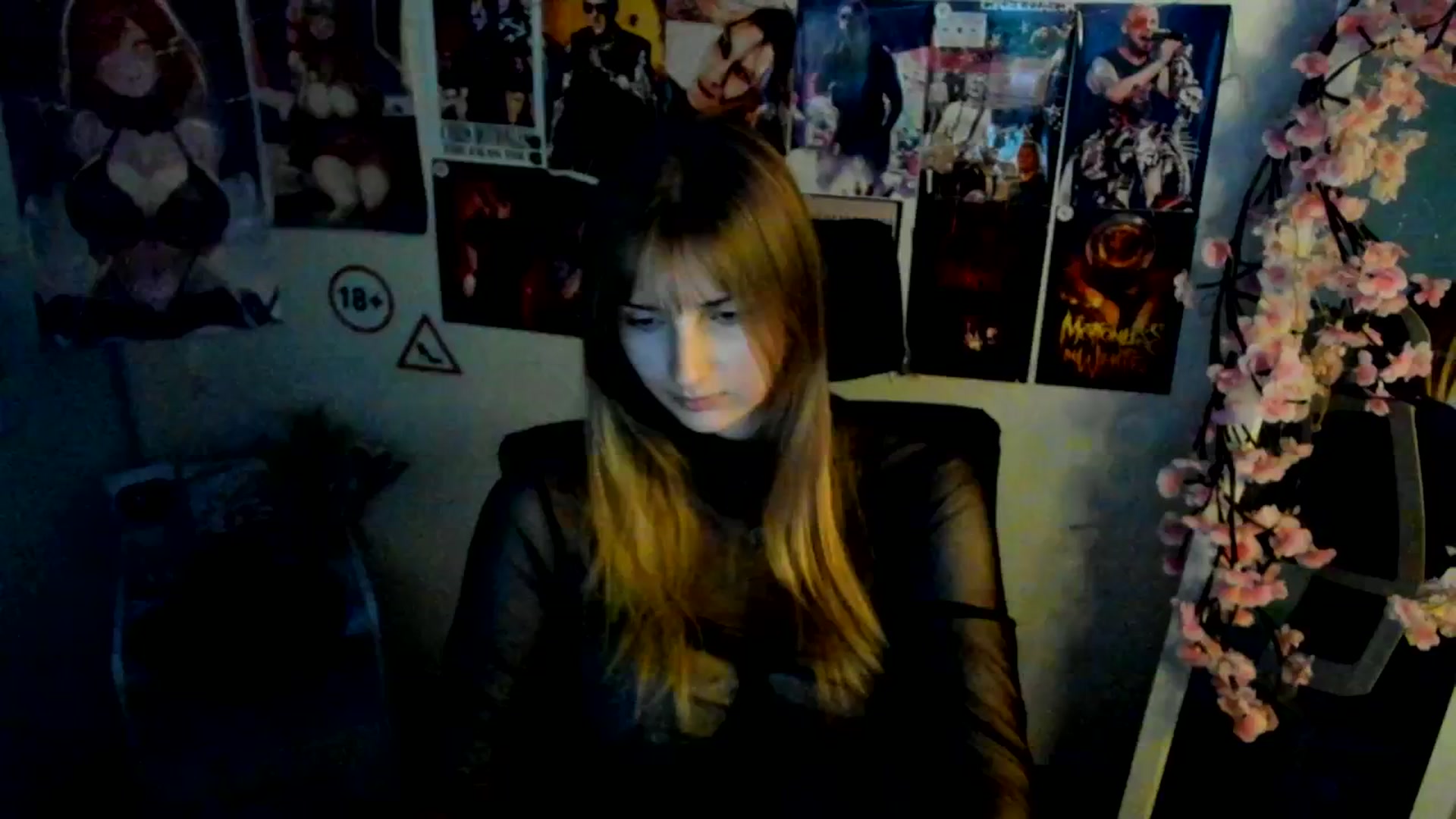 Gallery image thumbnail from Lisa_Star_'s myfreecams stream on, 11/30/2025, 10:20 image 13 of 20