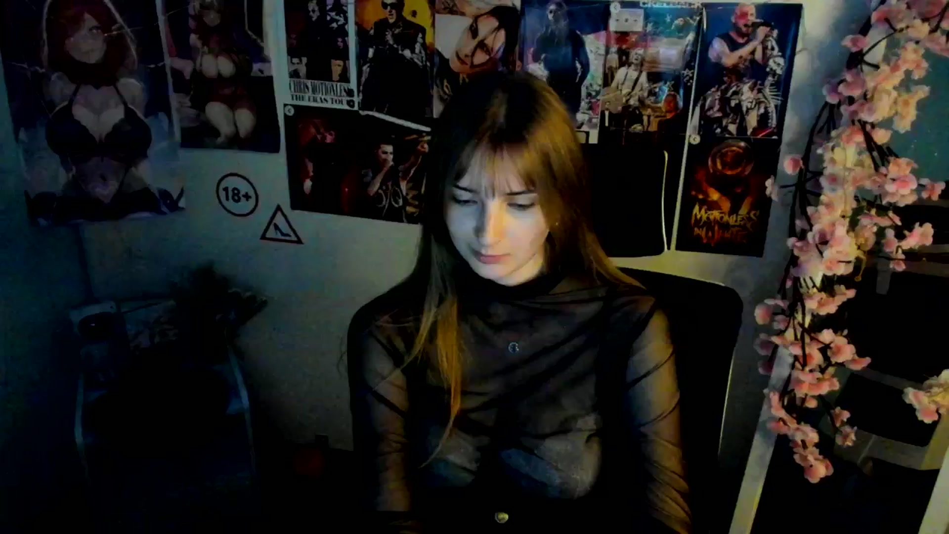 Gallery image thumbnail from Lisa_Star_'s myfreecams stream on, 11/30/2025, 10:20 image 10 of 20