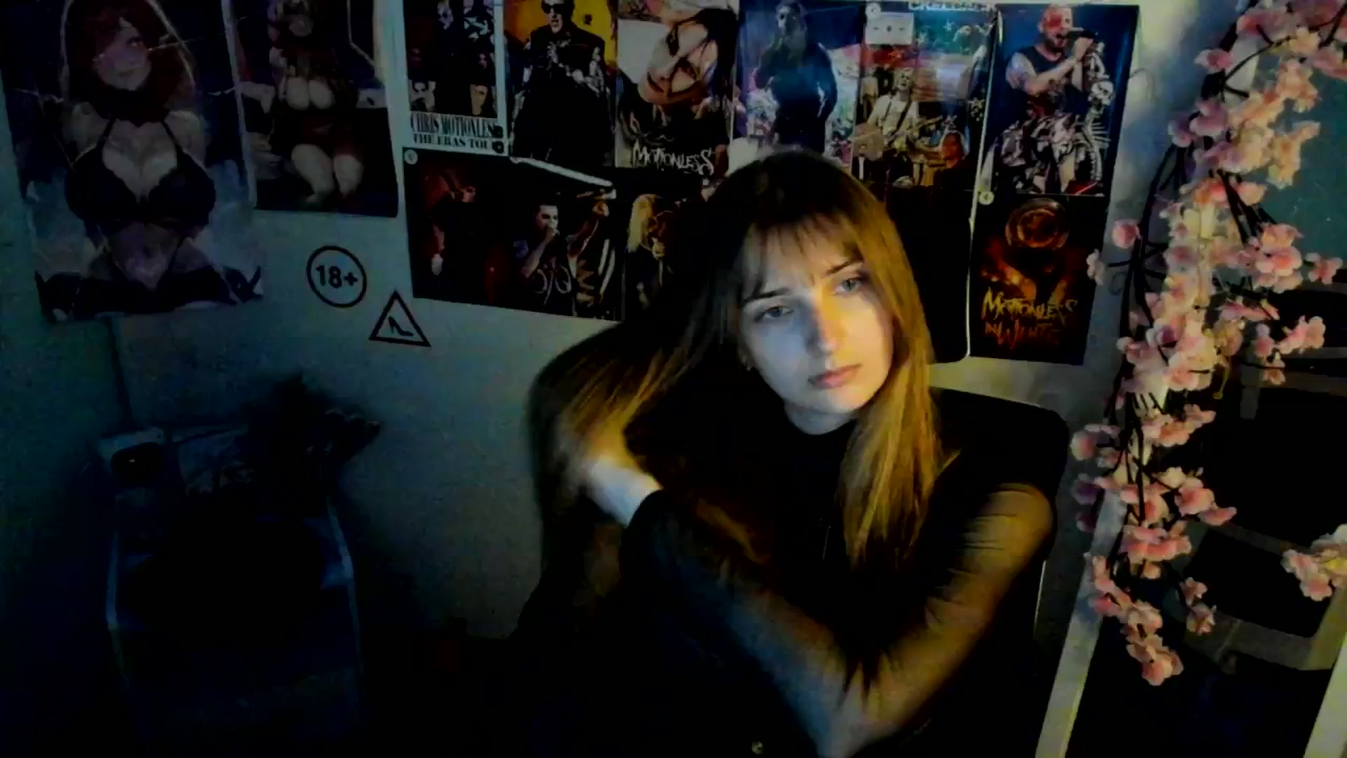 Gallery image thumbnail from Lisa_Star_'s myfreecams stream on, 11/30/2025, 10:20 image 17 of 20