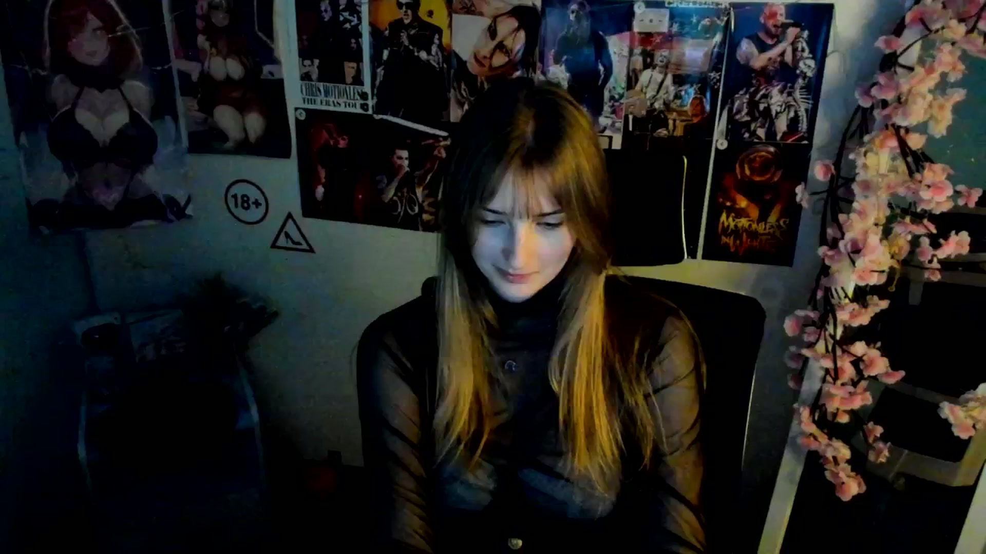 Gallery image thumbnail from Lisa_Star_'s myfreecams stream on, 11/30/2025, 10:20 image 7 of 20