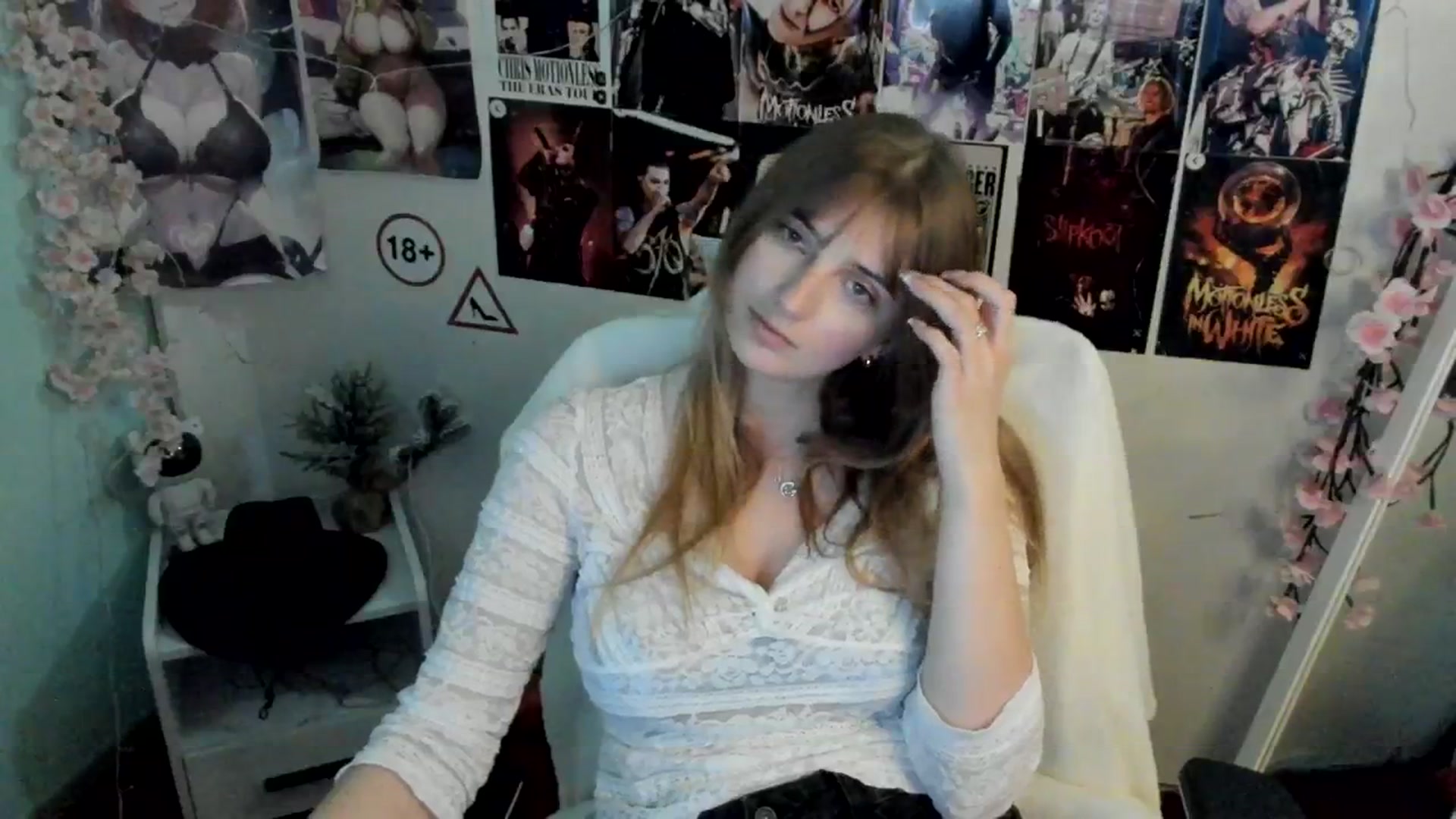 Gallery image thumbnail from Lisa_Star_'s myfreecams stream on, 12/07/2025, 18:47 image 10 of 20