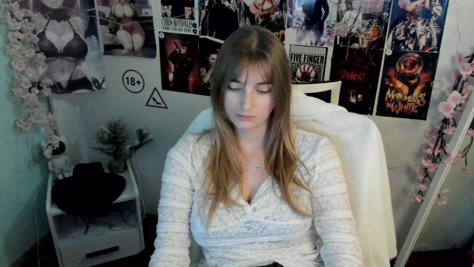 Gallery image thumbnail from Lisa_Star_'s myfreecams stream on, 12/07/2025, 18:47 image 12 of 20