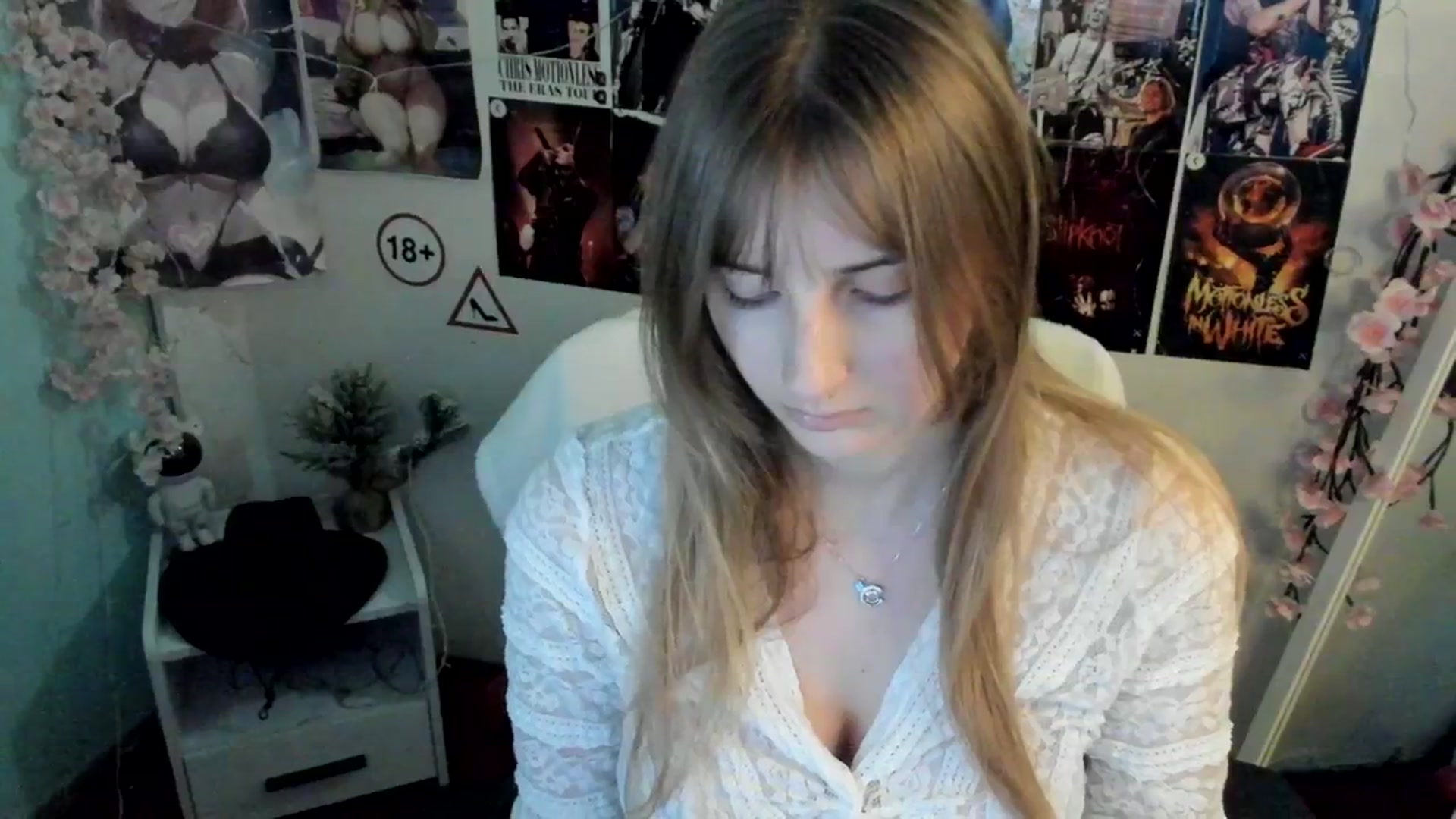 Gallery image thumbnail from Lisa_Star_'s myfreecams stream on, 12/07/2025, 18:47 image 8 of 20
