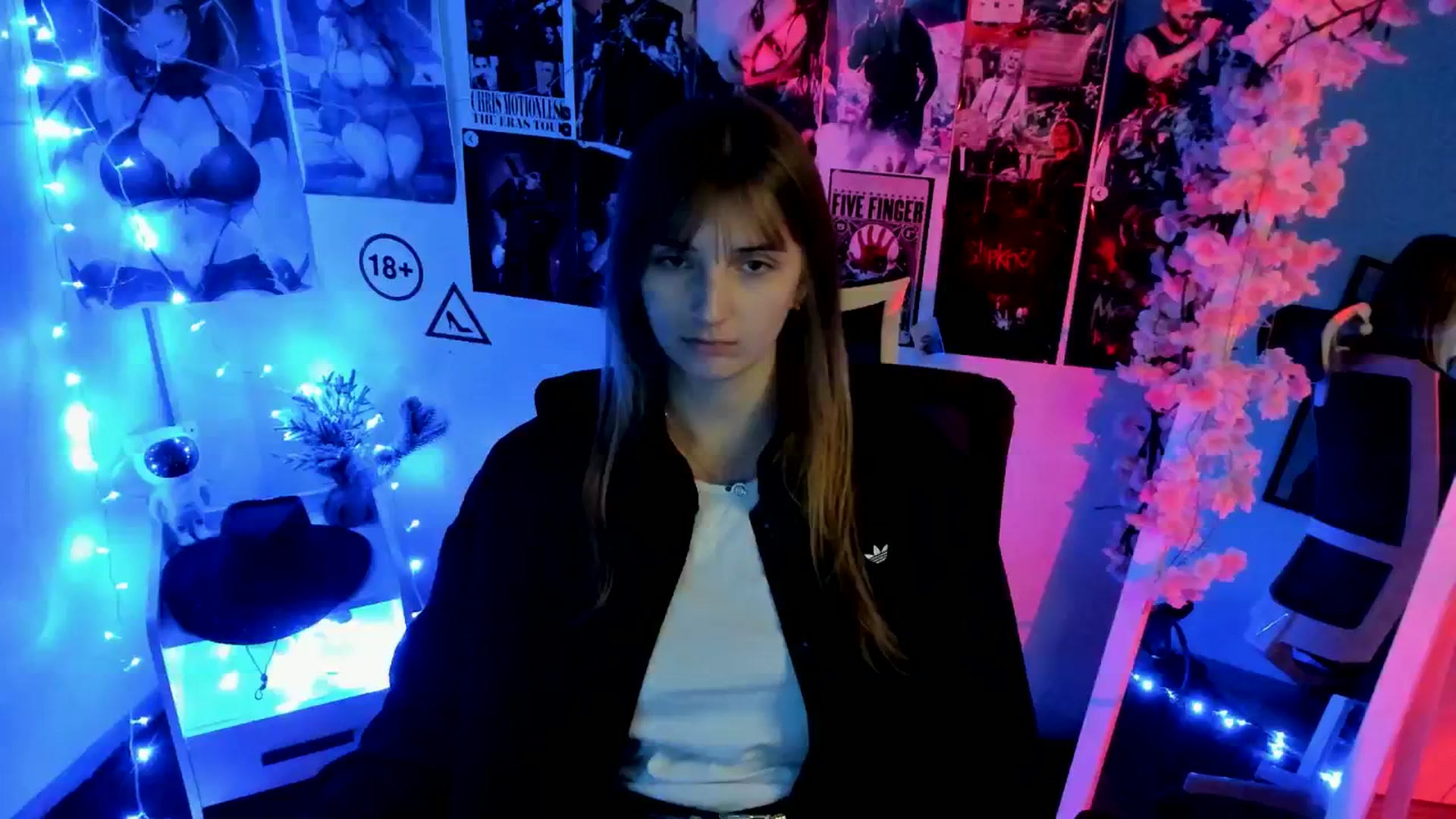 Gallery image thumbnail from Lisa_Star_'s myfreecams stream on, 12/09/2025, 14:04 image 4 of 20