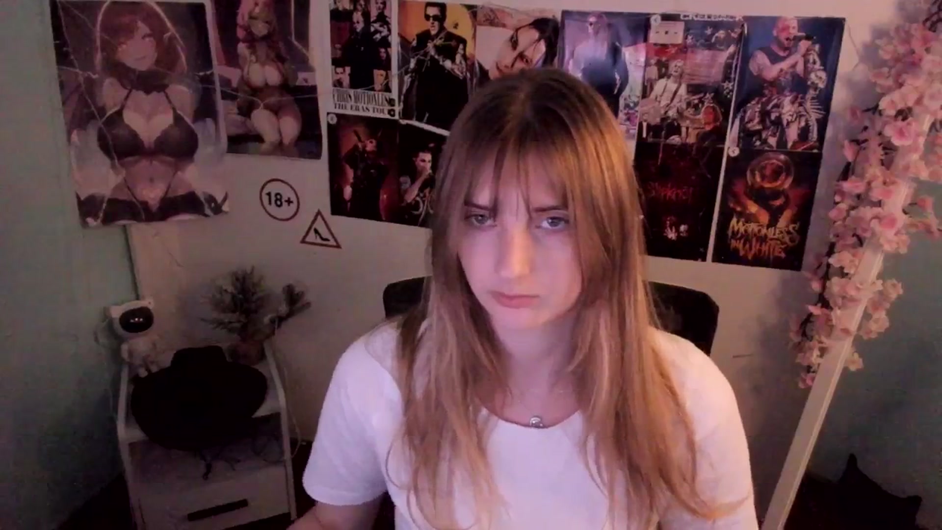 Gallery image thumbnail from Lisa_Star_'s myfreecams stream on, 12/10/2025, 10:13 image 10 of 20
