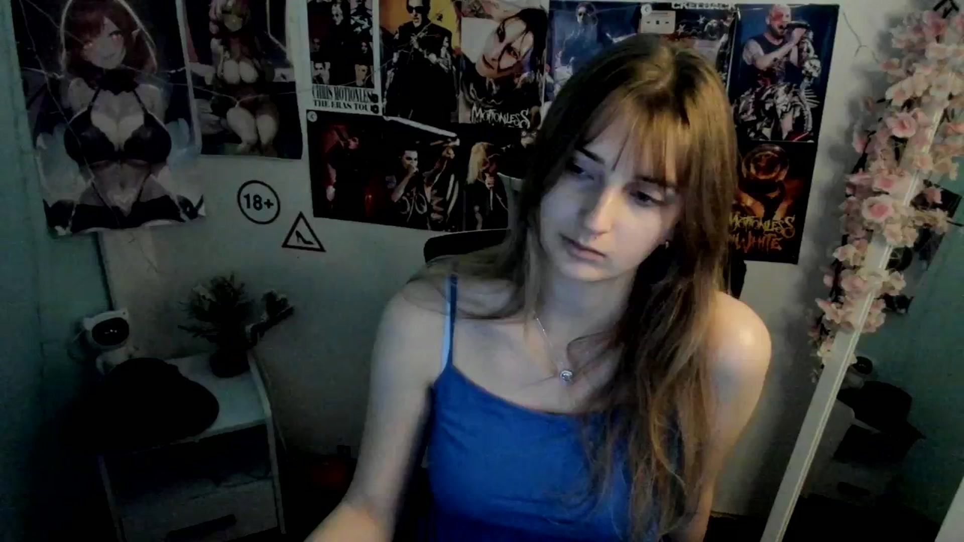Gallery image thumbnail from Lisa_Star_'s myfreecams stream on, 12/11/2025, 18:13 image 12 of 20
