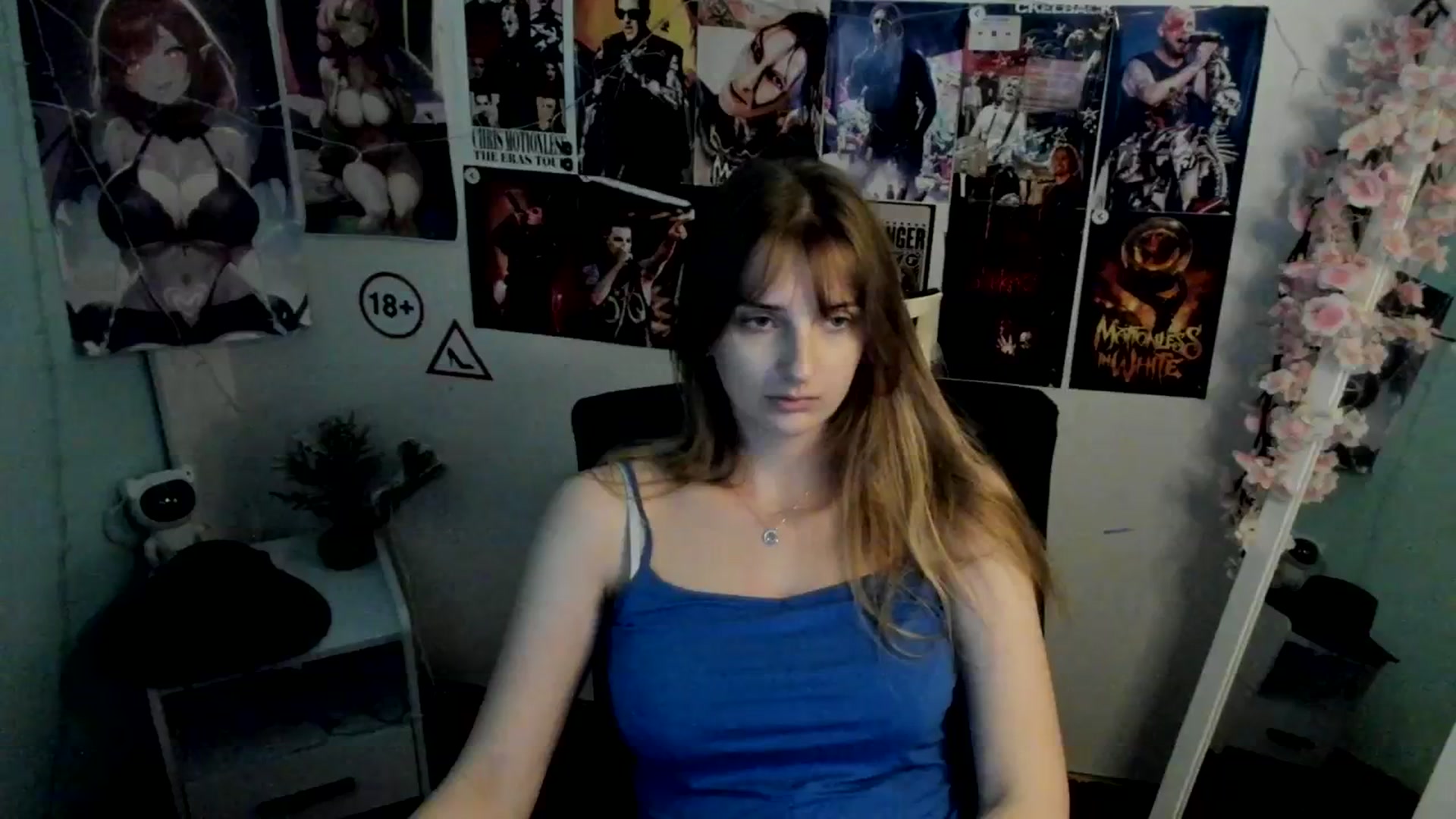 Gallery image thumbnail from Lisa_Star_'s myfreecams stream on, 12/11/2025, 18:13 image 20 of 20