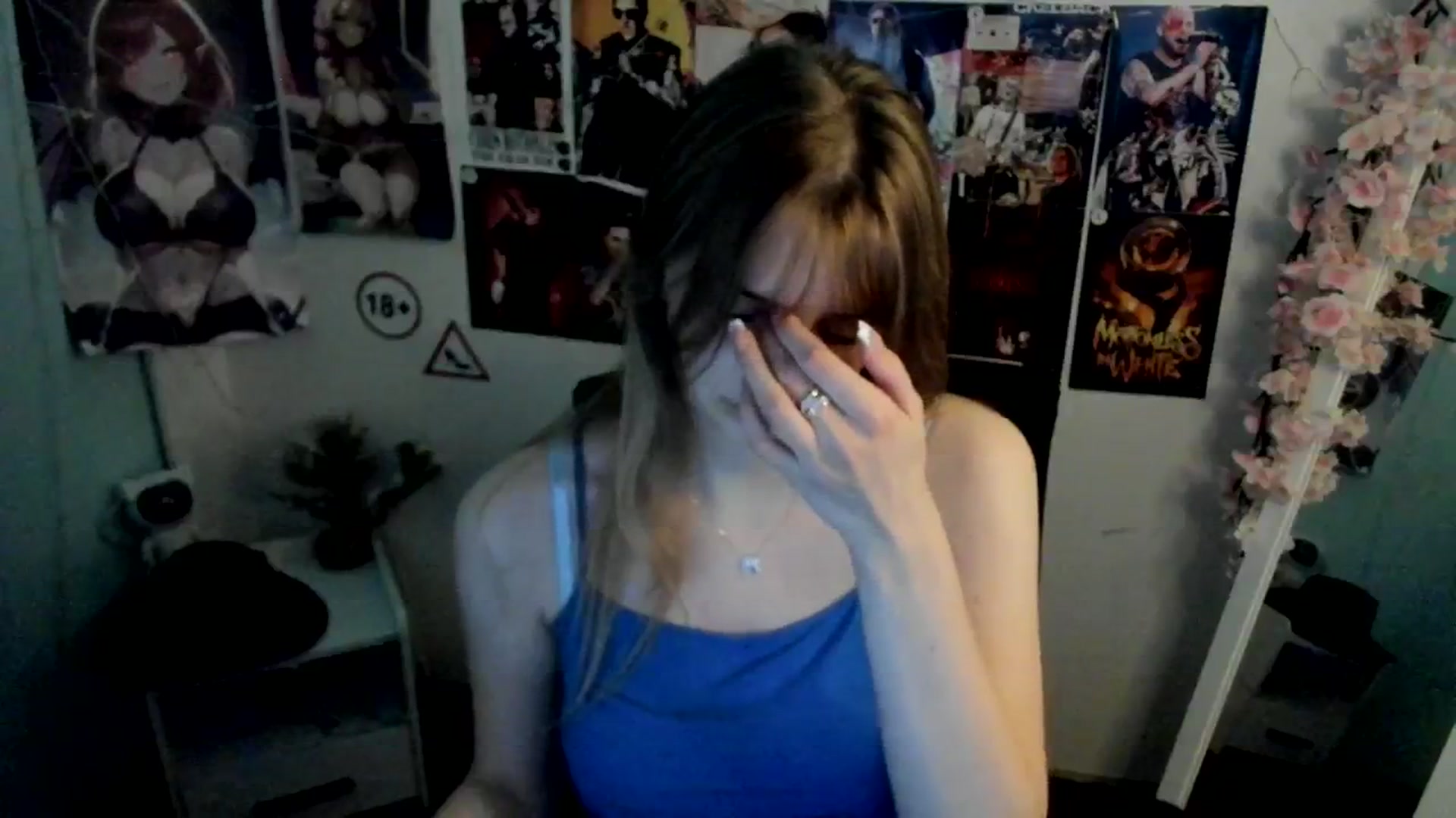 Gallery image thumbnail from Lisa_Star_'s myfreecams stream on, 12/11/2025, 18:13 image 3 of 20