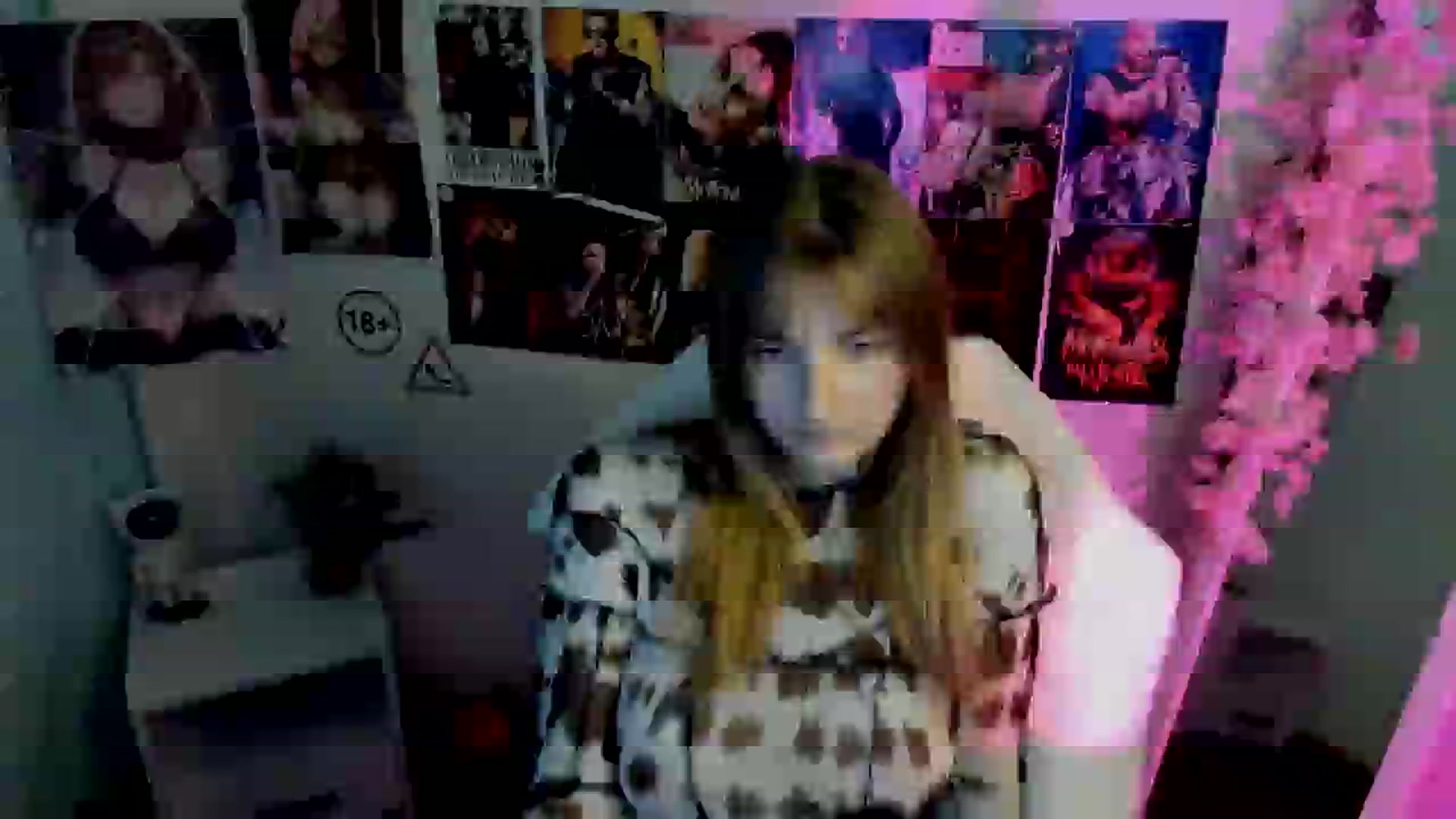Gallery image thumbnail from Lisa_Star_'s myfreecams stream on, 12/15/2025, 14:29 image 3 of 20