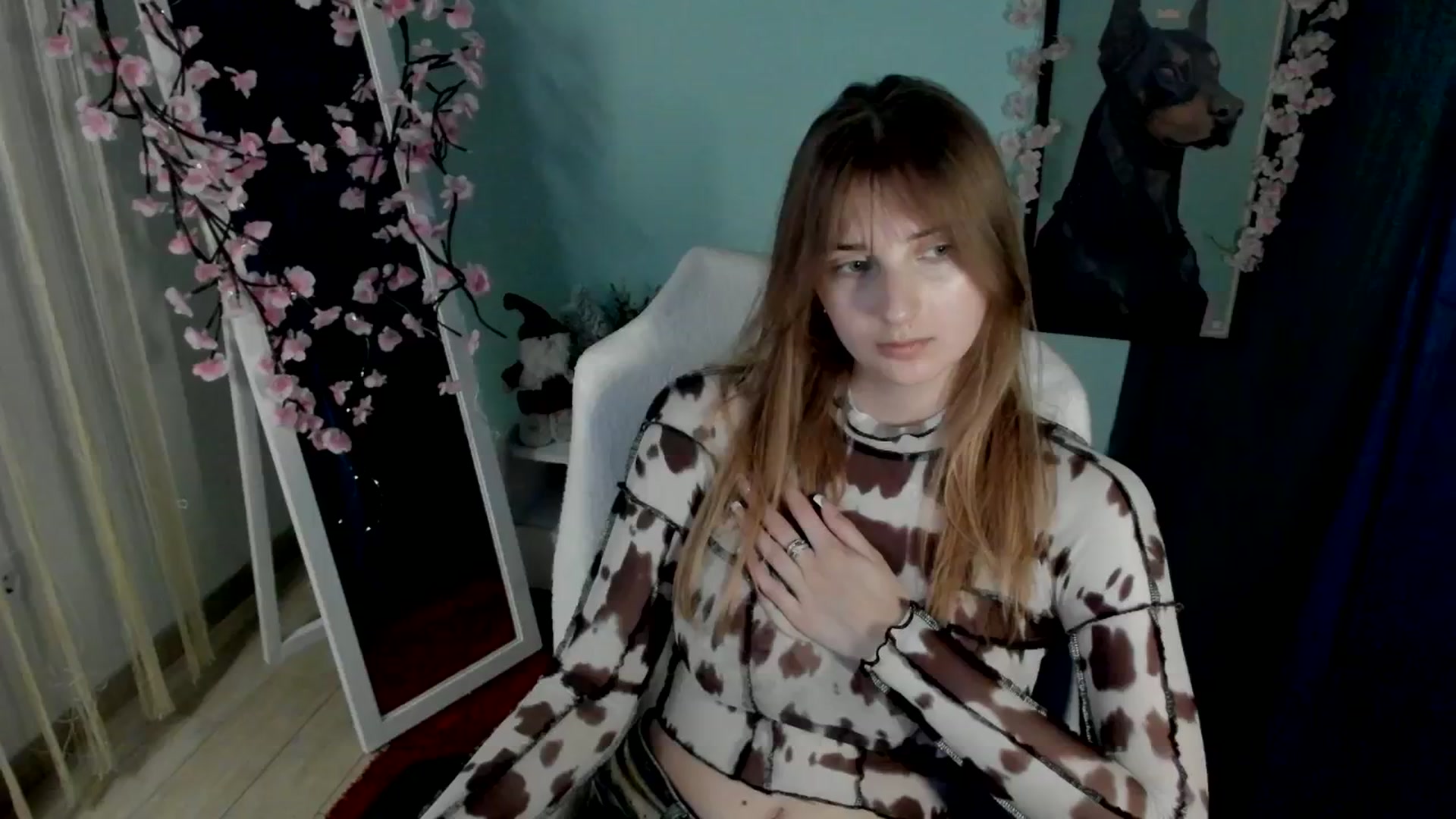 Gallery image thumbnail from Lisa_Star_'s myfreecams stream on, 12/20/2025, 10:33 image 15 of 20