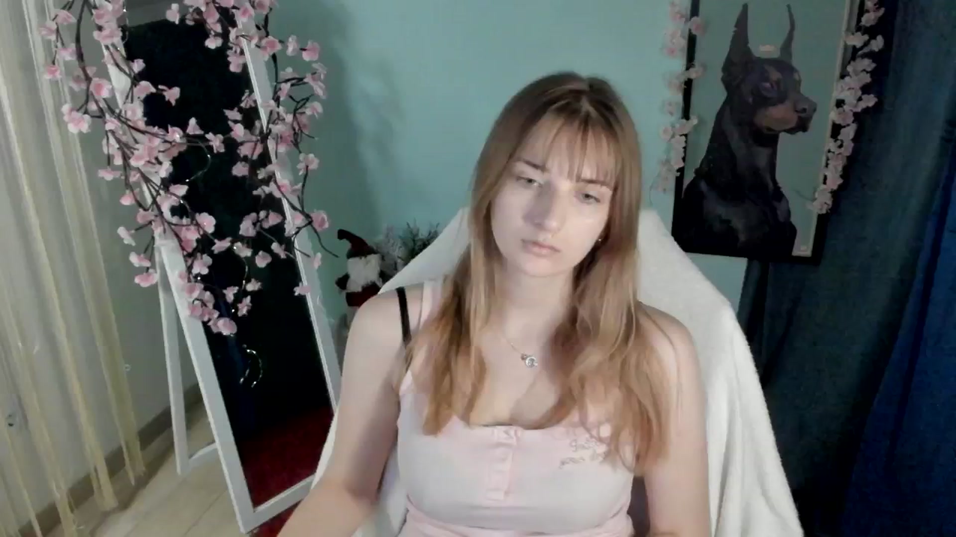 Gallery image thumbnail from Lisa_Star_'s myfreecams stream on, 12/21/2025, 13:54 image 7 of 20
