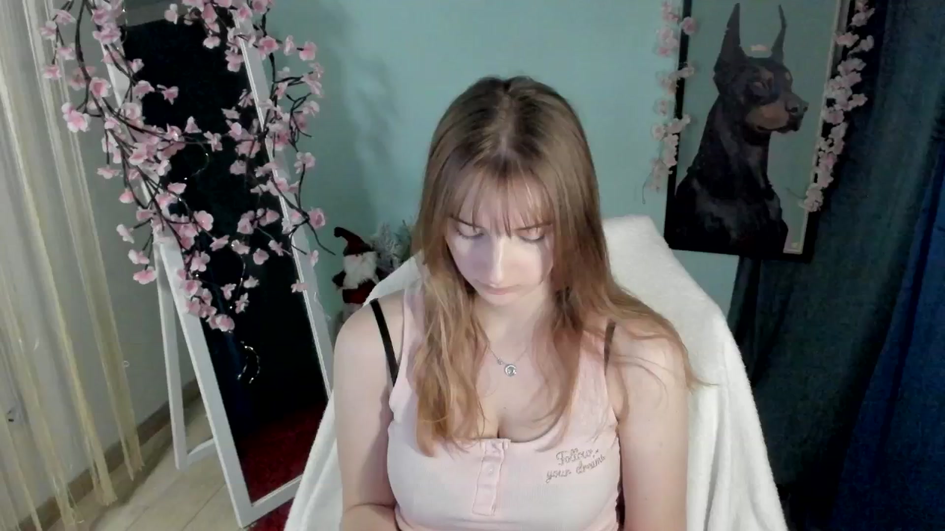 Gallery image thumbnail from Lisa_Star_'s myfreecams stream on, 12/21/2025, 13:54 image 13 of 20