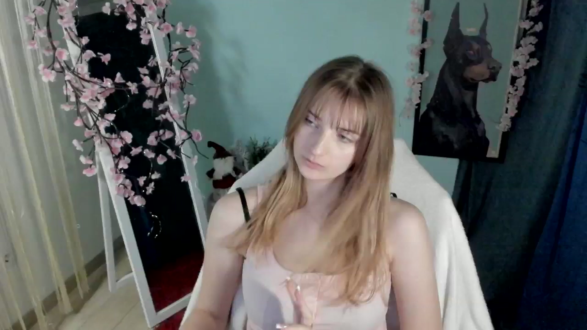Gallery image thumbnail from Lisa_Star_'s myfreecams stream on, 12/21/2025, 13:54 image 9 of 20