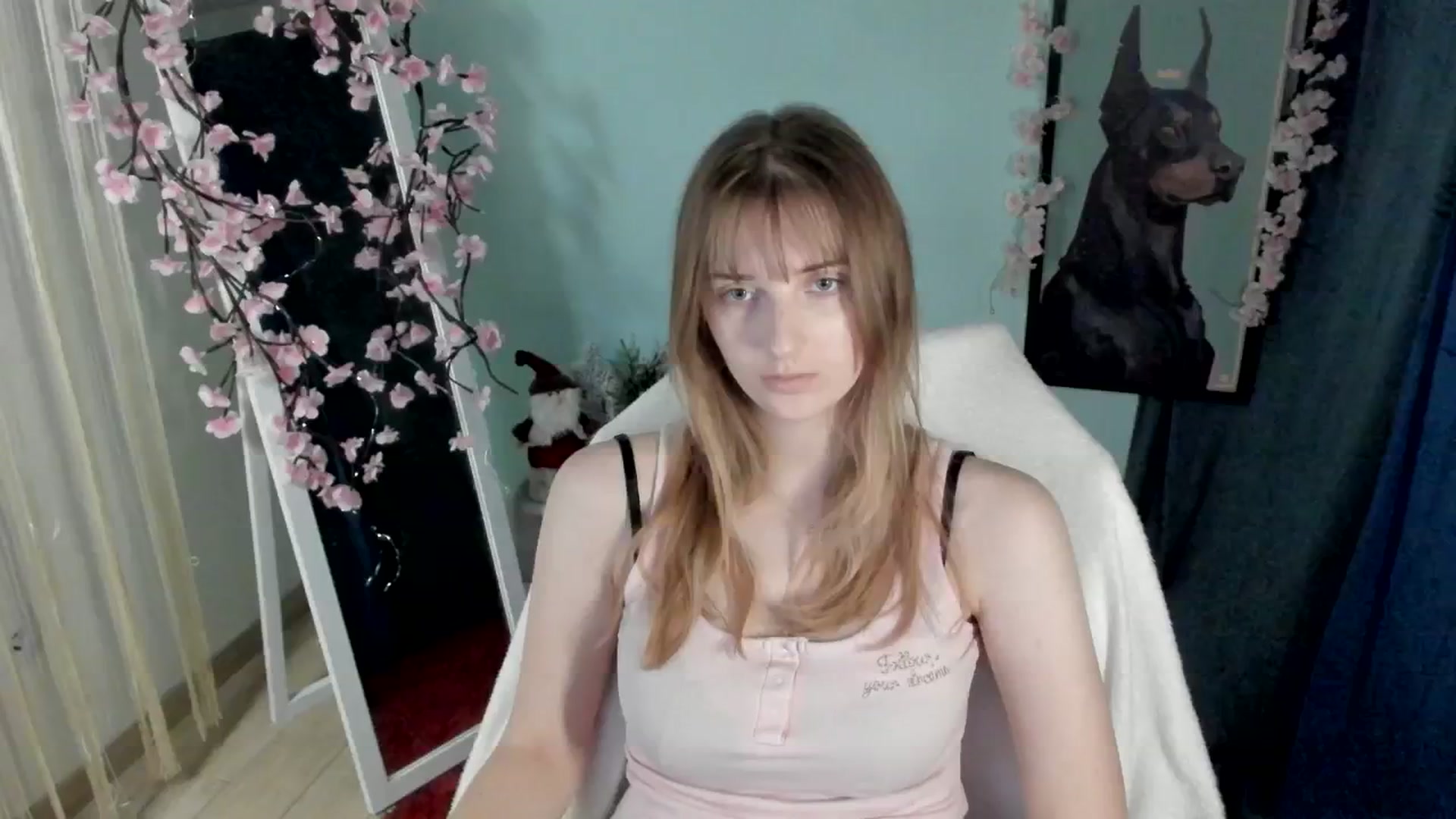 Gallery image thumbnail from Lisa_Star_'s myfreecams stream on, 12/21/2025, 13:54 image 6 of 20