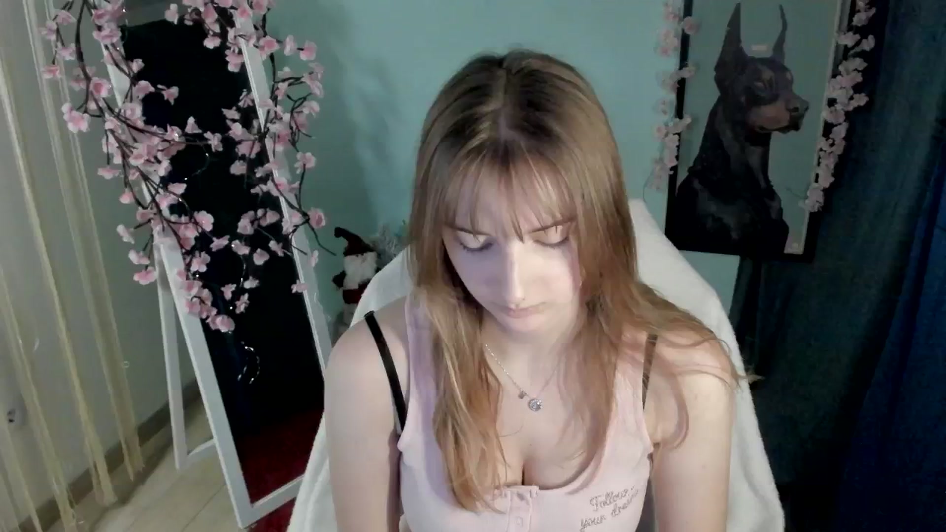 Gallery image thumbnail from Lisa_Star_'s myfreecams stream on, 12/21/2025, 13:54 image 12 of 20