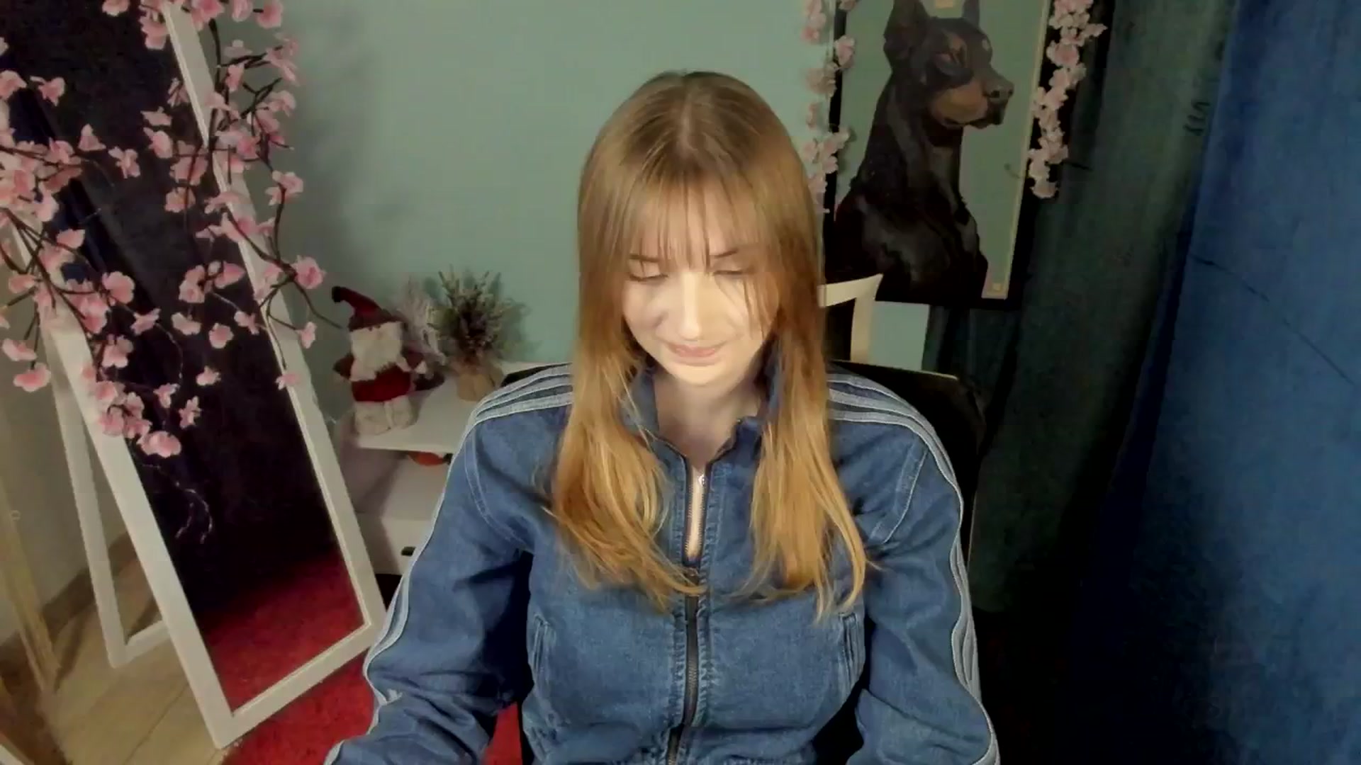 Gallery image thumbnail from Lisa_Star_'s myfreecams stream on, 12/24/2025, 13:52 image 16 of 20