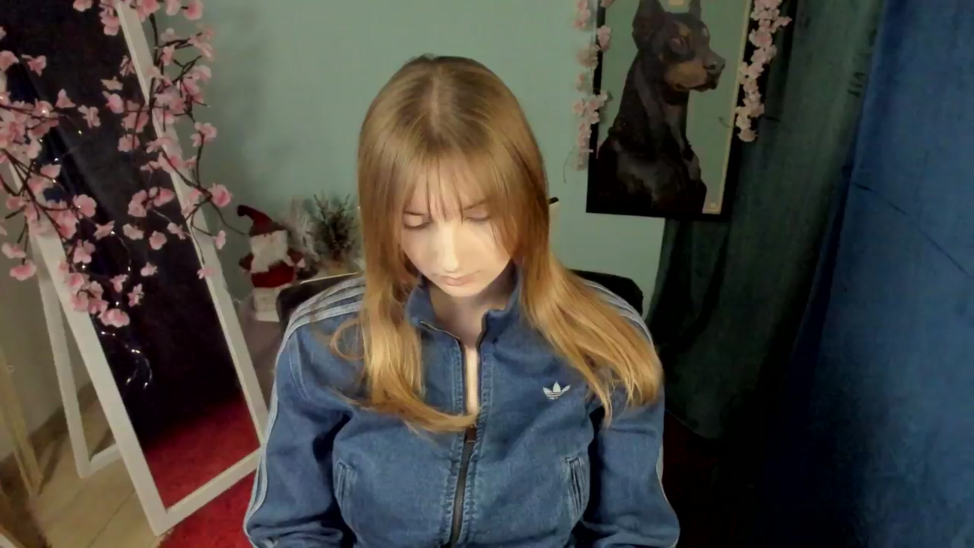Gallery image thumbnail from Lisa_Star_'s myfreecams stream on, 12/24/2025, 13:52 image 3 of 20