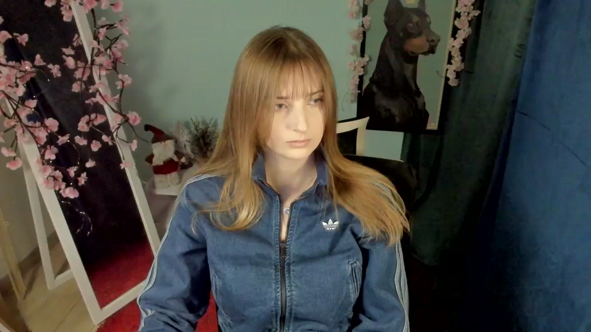 Gallery image thumbnail from Lisa_Star_'s myfreecams stream on, 12/24/2025, 13:52 image 11 of 20
