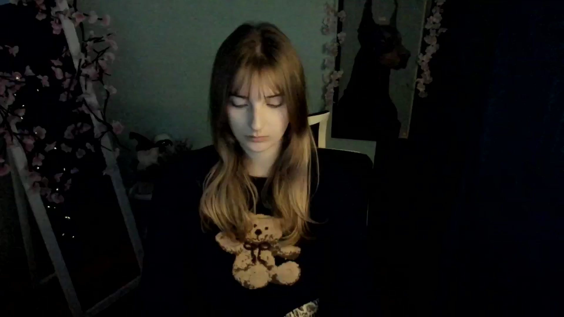 Gallery image thumbnail from Lisa_Star_'s myfreecams stream on, 12/25/2025, 14:29 image 14 of 20