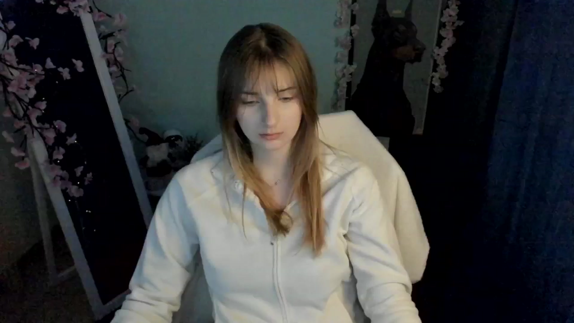 Gallery image thumbnail from Lisa_Star_'s myfreecams stream on, 12/26/2025, 07:50 image 16 of 20