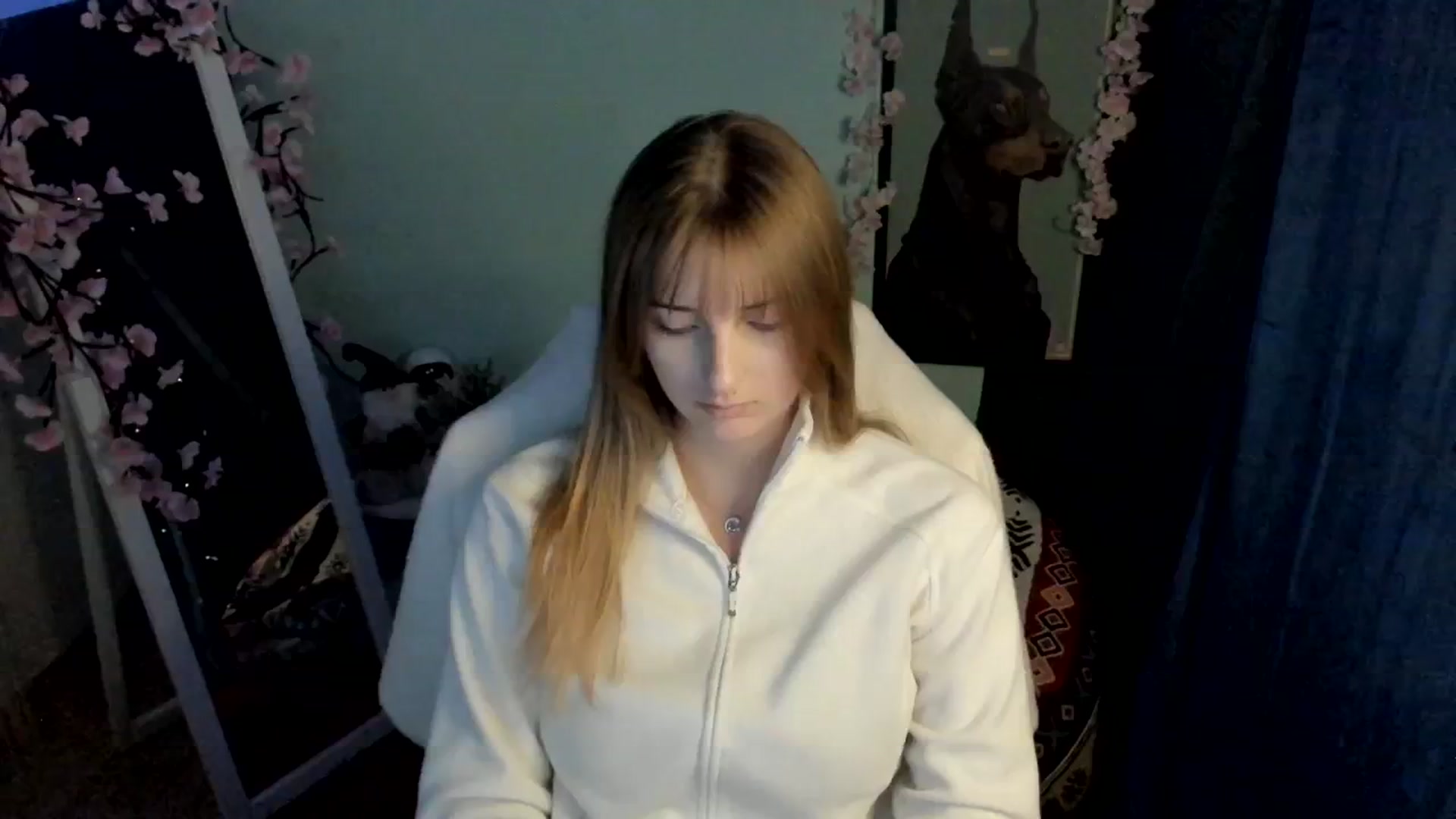 Gallery image thumbnail from Lisa_Star_'s myfreecams stream on, 12/26/2025, 11:50 image 19 of 20
