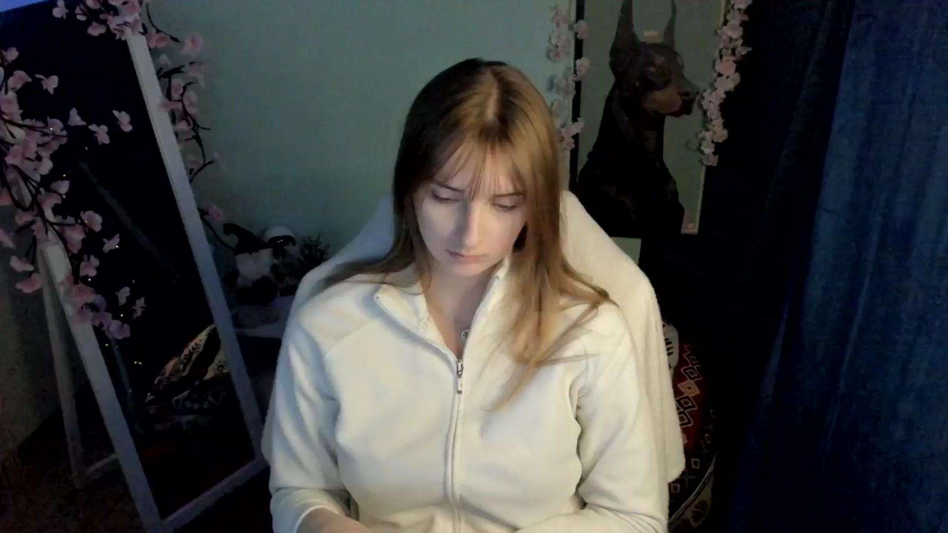 Gallery image thumbnail from Lisa_Star_'s myfreecams stream on, 12/26/2025, 11:50 image 8 of 20