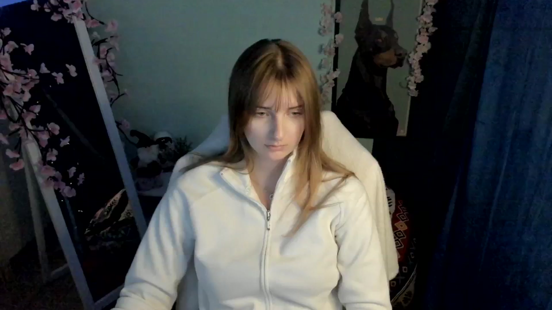 Gallery image thumbnail from Lisa_Star_'s myfreecams stream on, 12/26/2025, 11:50 image 9 of 20