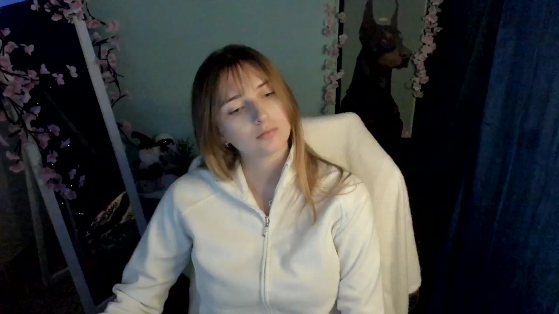 Gallery image thumbnail from Lisa_Star_'s myfreecams stream on, 12/26/2025, 11:50 image 6 of 20