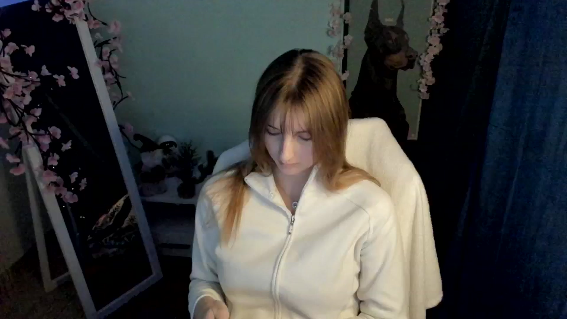 Gallery image thumbnail from Lisa_Star_'s myfreecams stream on, 12/26/2025, 11:50 image 13 of 20