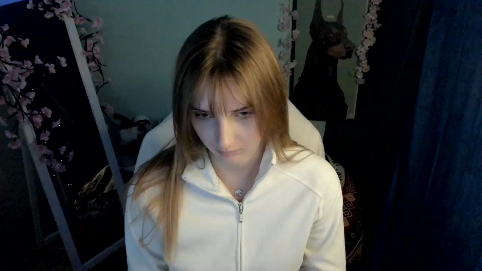 Gallery image thumbnail from Lisa_Star_'s myfreecams stream on, 12/26/2025, 11:50 image 12 of 20