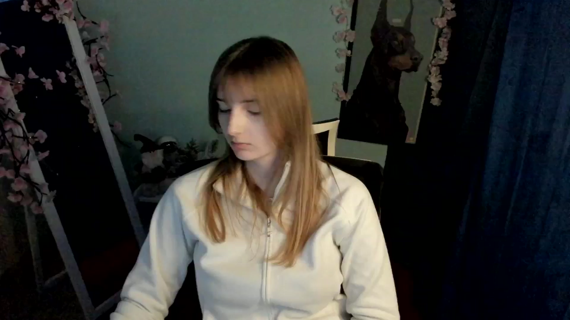 Gallery image thumbnail from Lisa_Star_'s myfreecams stream on, 12/26/2025, 12:38 image 16 of 20