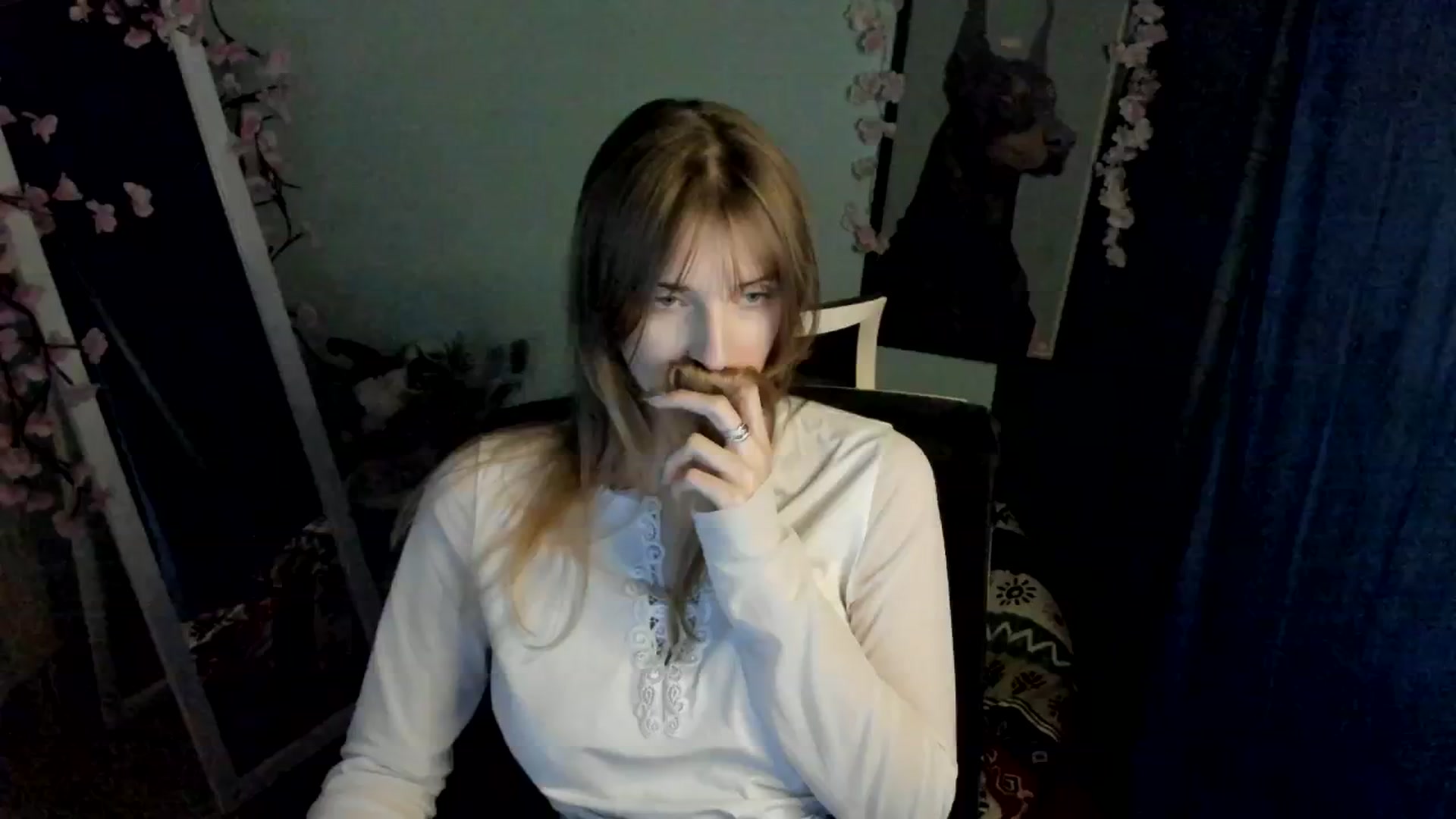 Gallery image thumbnail from Lisa_Star_'s myfreecams stream on, 12/28/2025, 18:48 image 3 of 20