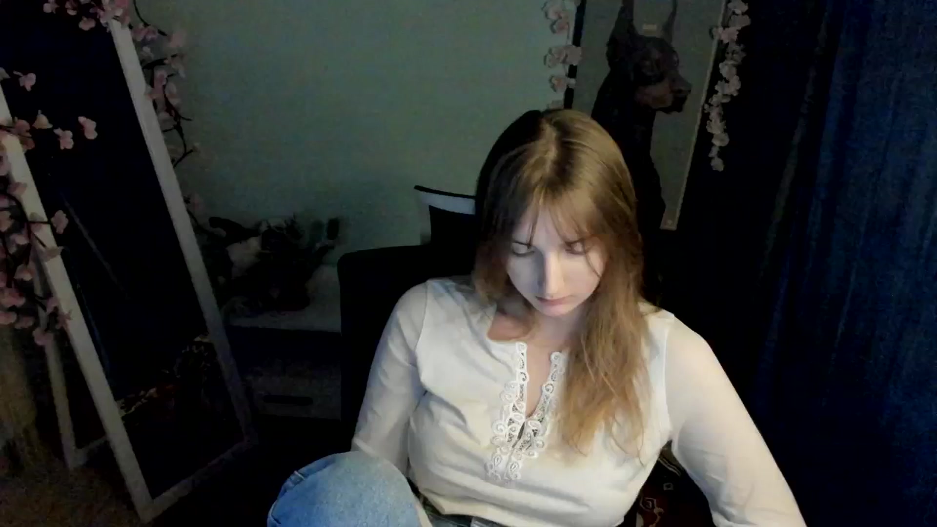 Gallery image thumbnail from Lisa_Star_'s myfreecams stream on, 12/28/2025, 18:48 image 16 of 20