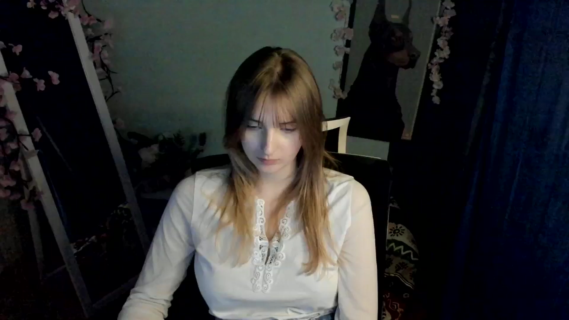 Gallery image thumbnail from Lisa_Star_'s myfreecams stream on, 12/28/2025, 18:48 image 10 of 20