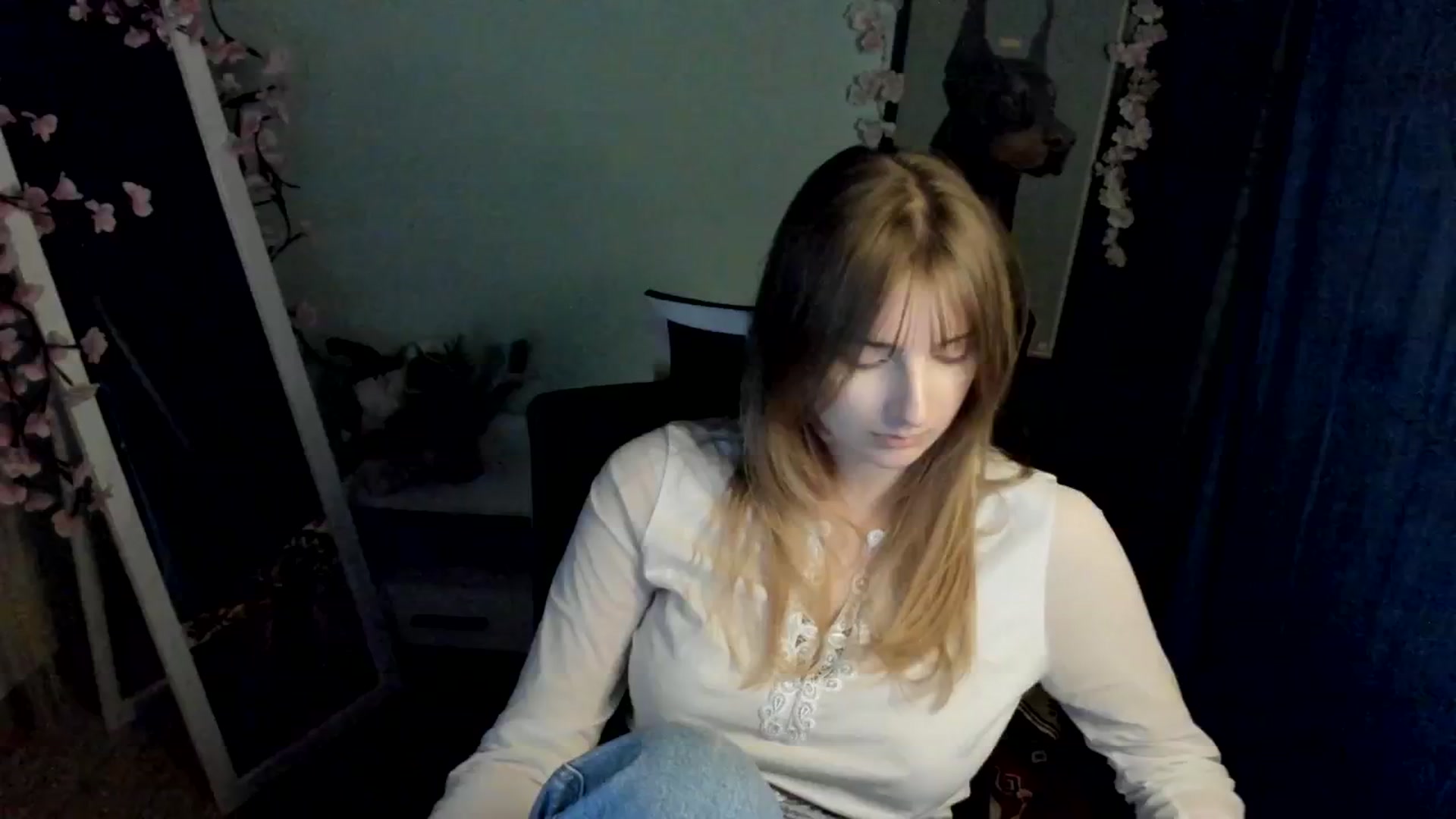 Gallery image thumbnail from Lisa_Star_'s myfreecams stream on, 12/28/2025, 18:48 image 12 of 20