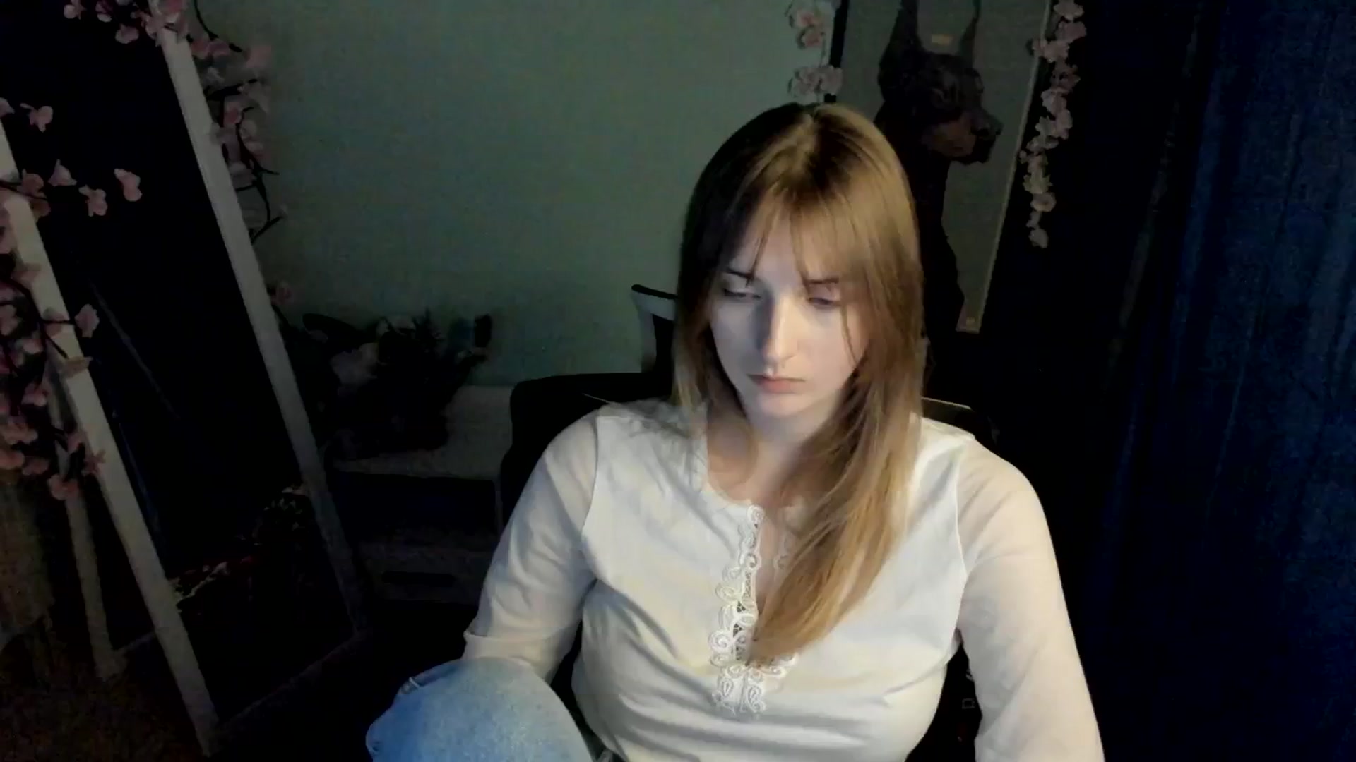 Gallery image thumbnail from Lisa_Star_'s myfreecams stream on, 12/28/2025, 18:48 image 18 of 20