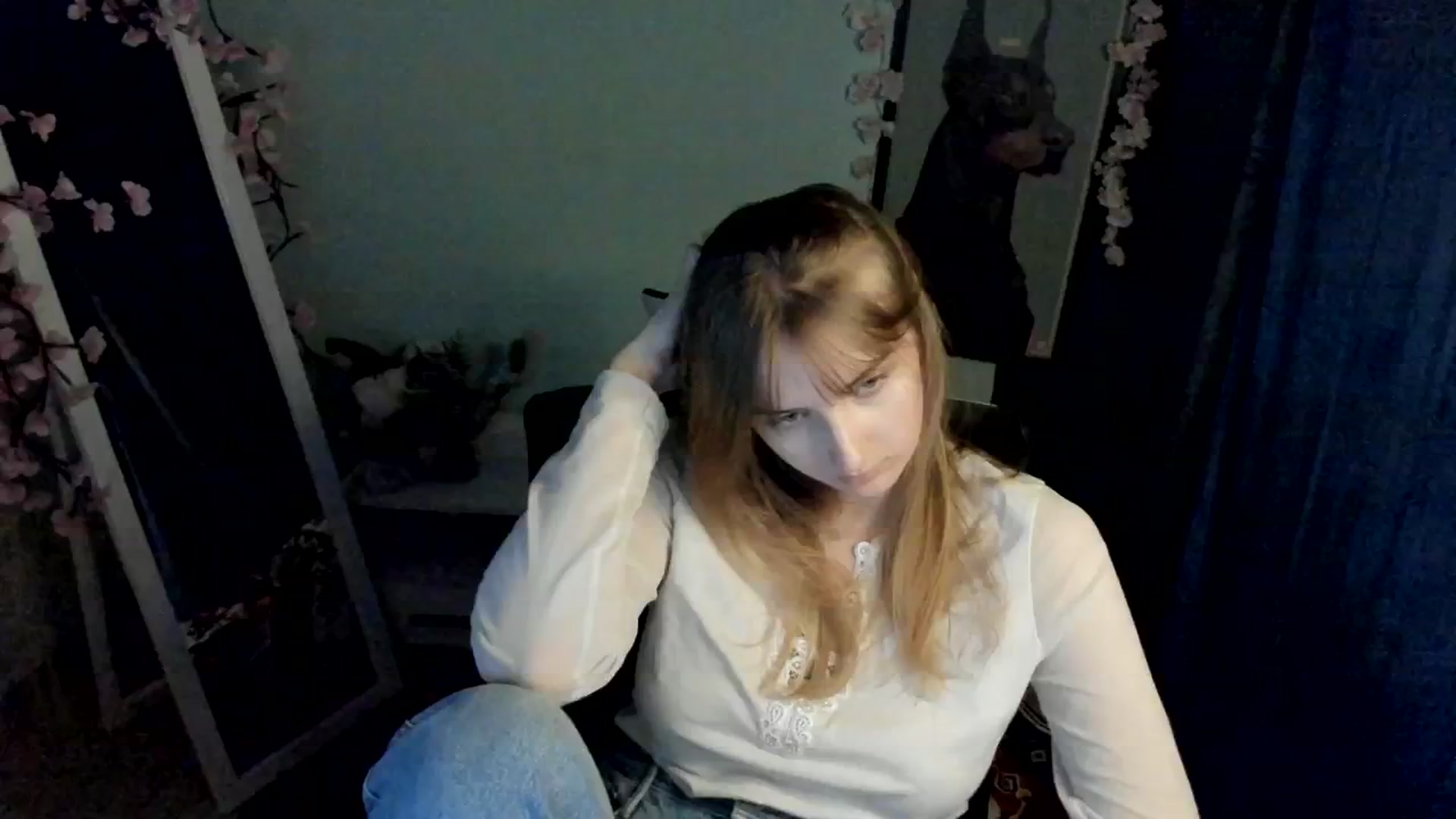Gallery image thumbnail from Lisa_Star_'s myfreecams stream on, 12/28/2025, 18:48 image 15 of 20