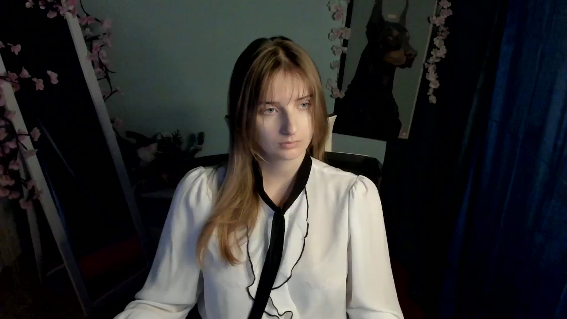 Gallery image thumbnail from Lisa_Star_'s myfreecams stream on, 12/29/2025, 13:37 image 3 of 20