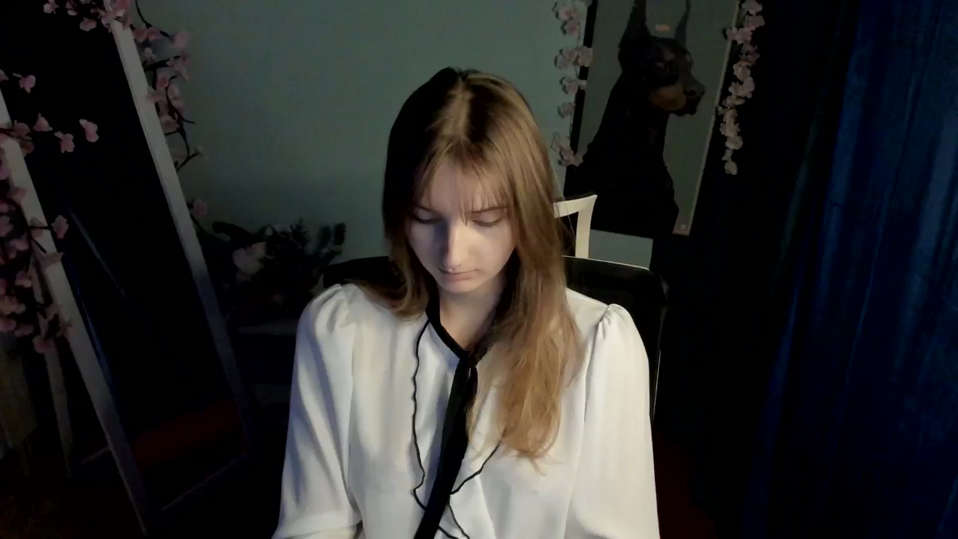Gallery image thumbnail from Lisa_Star_'s myfreecams stream on, 12/29/2025, 13:37 image 8 of 20